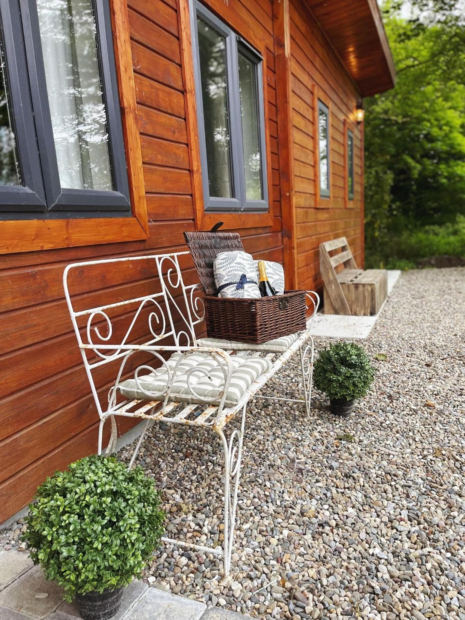 The Gamekeepers Cabin at Glenastar Lodge NewcastleWest Limerick V42NY39