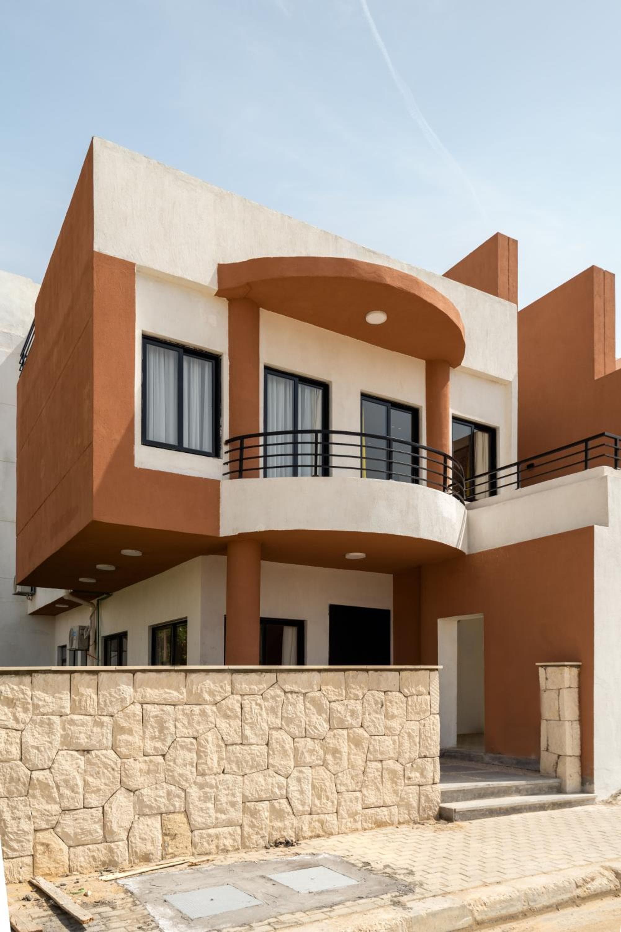 Golden 4BR Villas by Travelholic