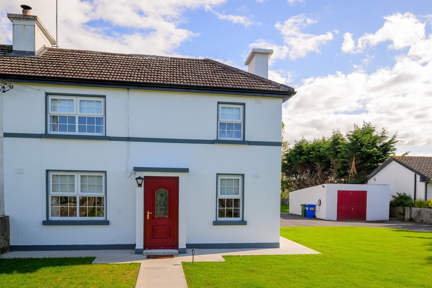 Gorgeous gem, comfy and cosy at Kinvara on the Wild Atlantic Way