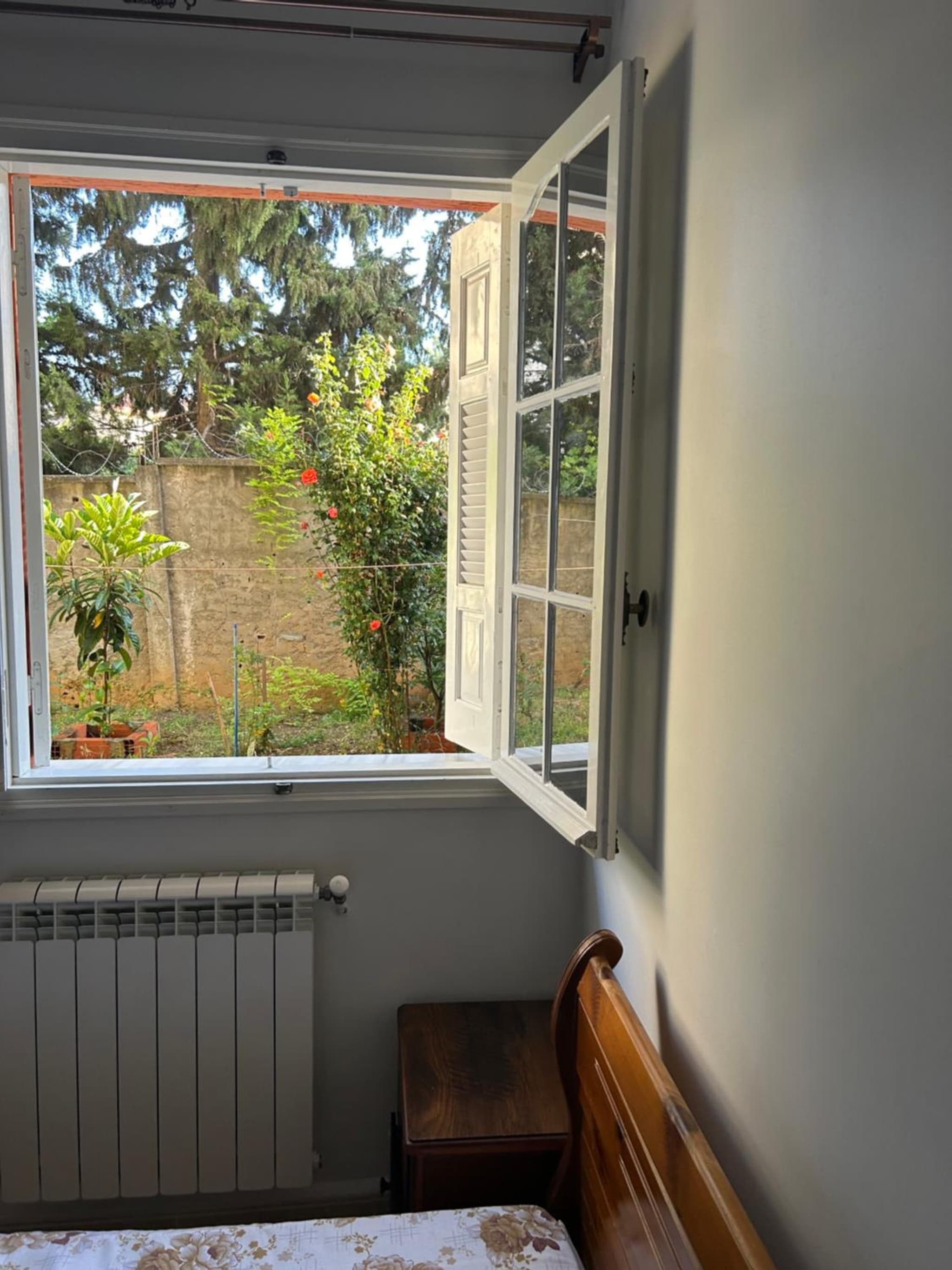 Yassine's home photo 4