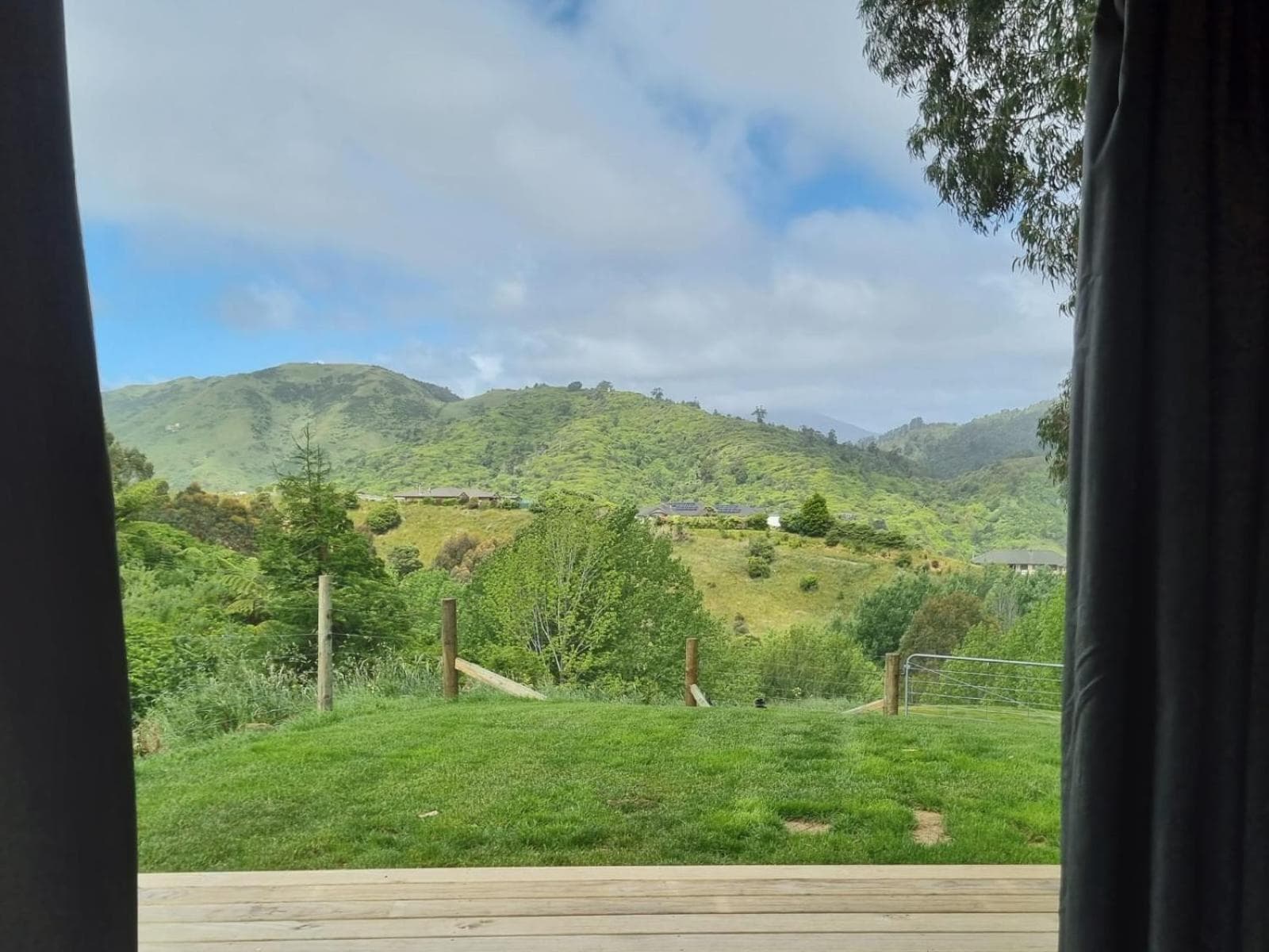 Hilltop View Nikau Valley photo 4