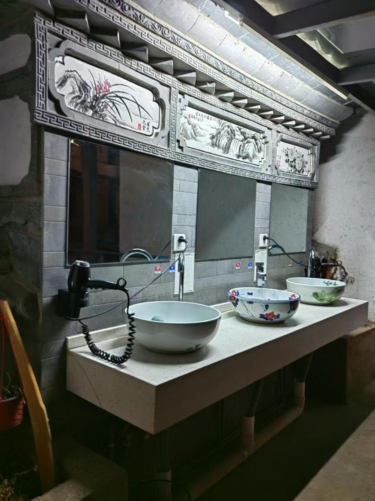 Lijiang Adventure Inn photo 9