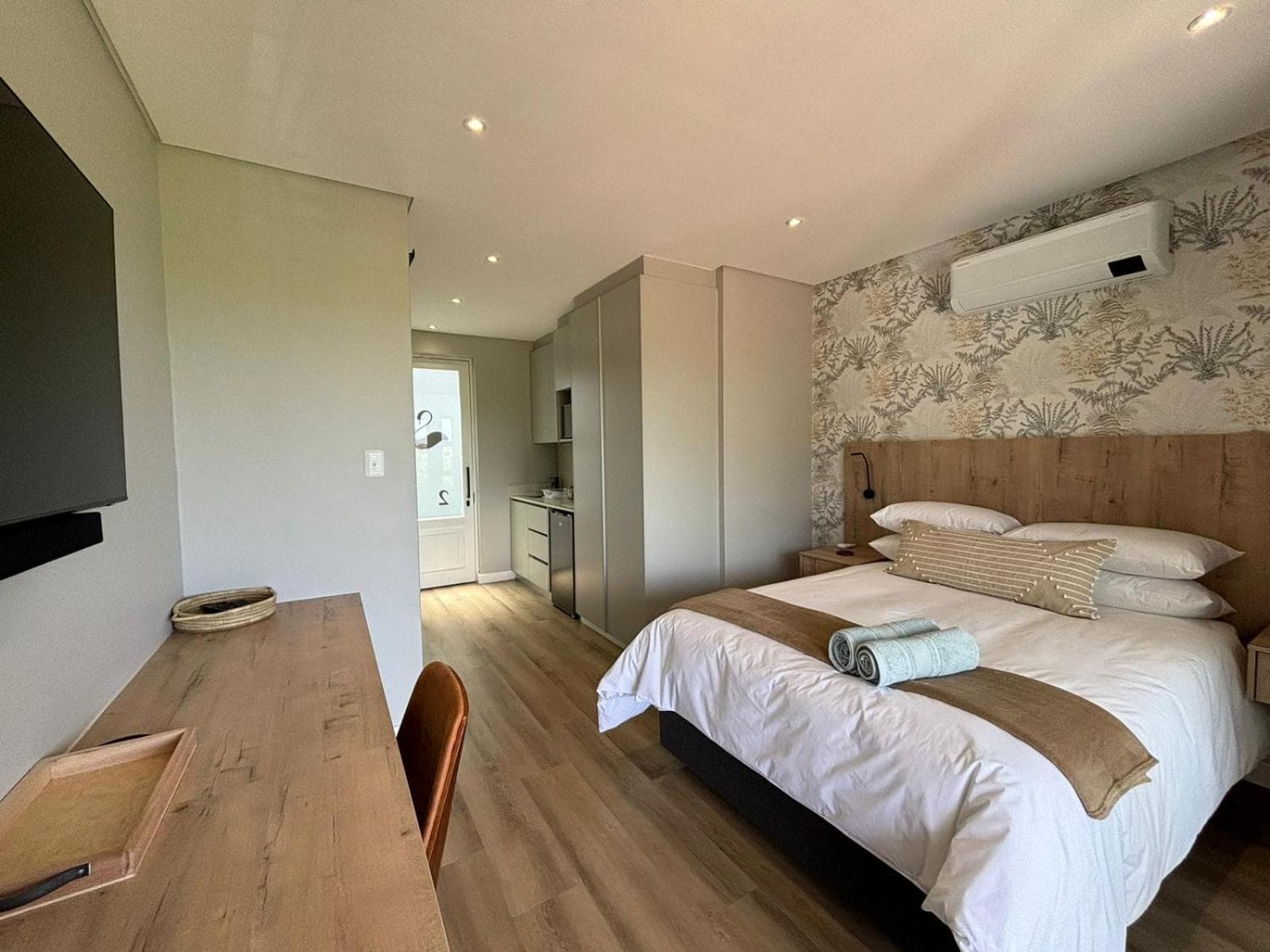 Swanemeer Apartments photo 2