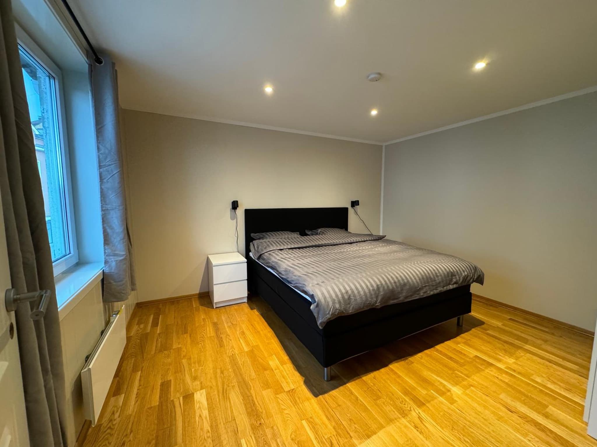 Charming 3-Bedroom Apartment photo 2