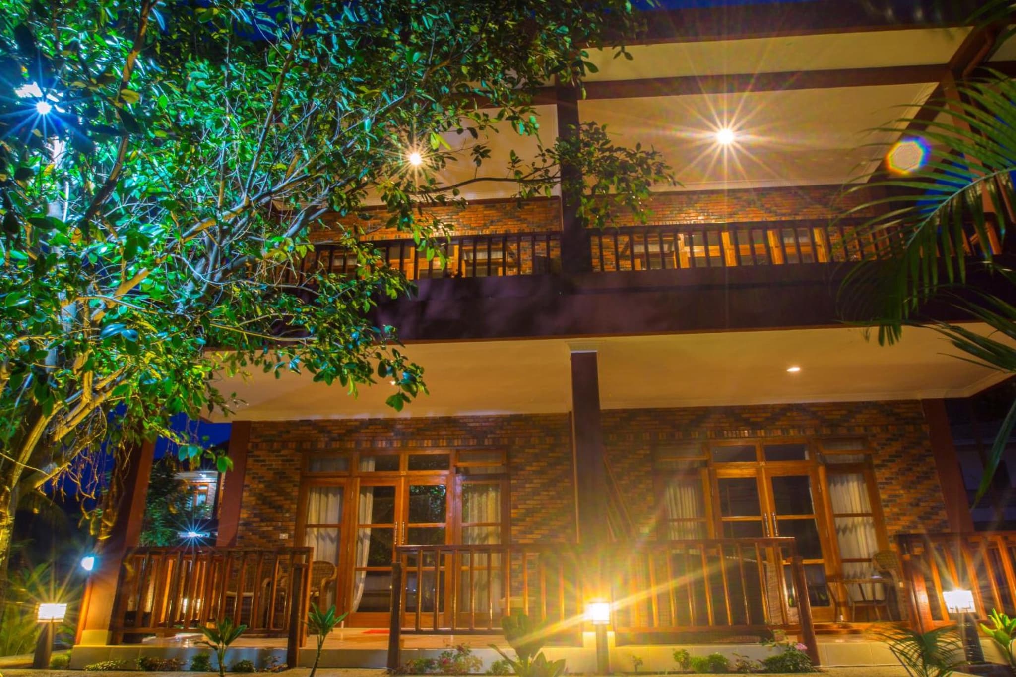Toba Village Inn