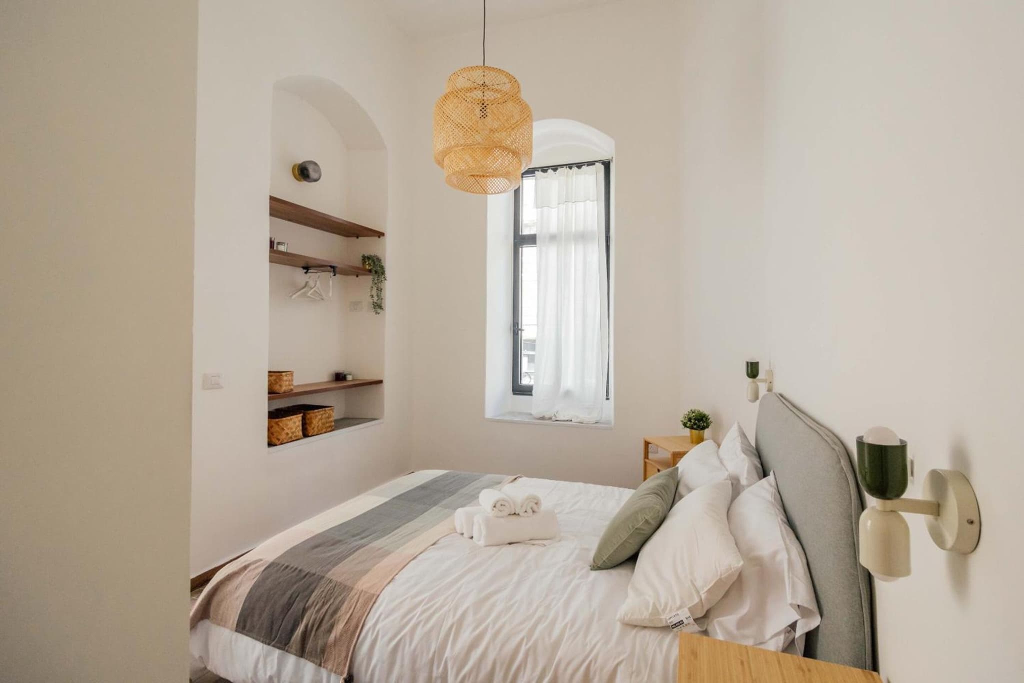 Unique 4 Bedroom - Next Mamilla photo 5