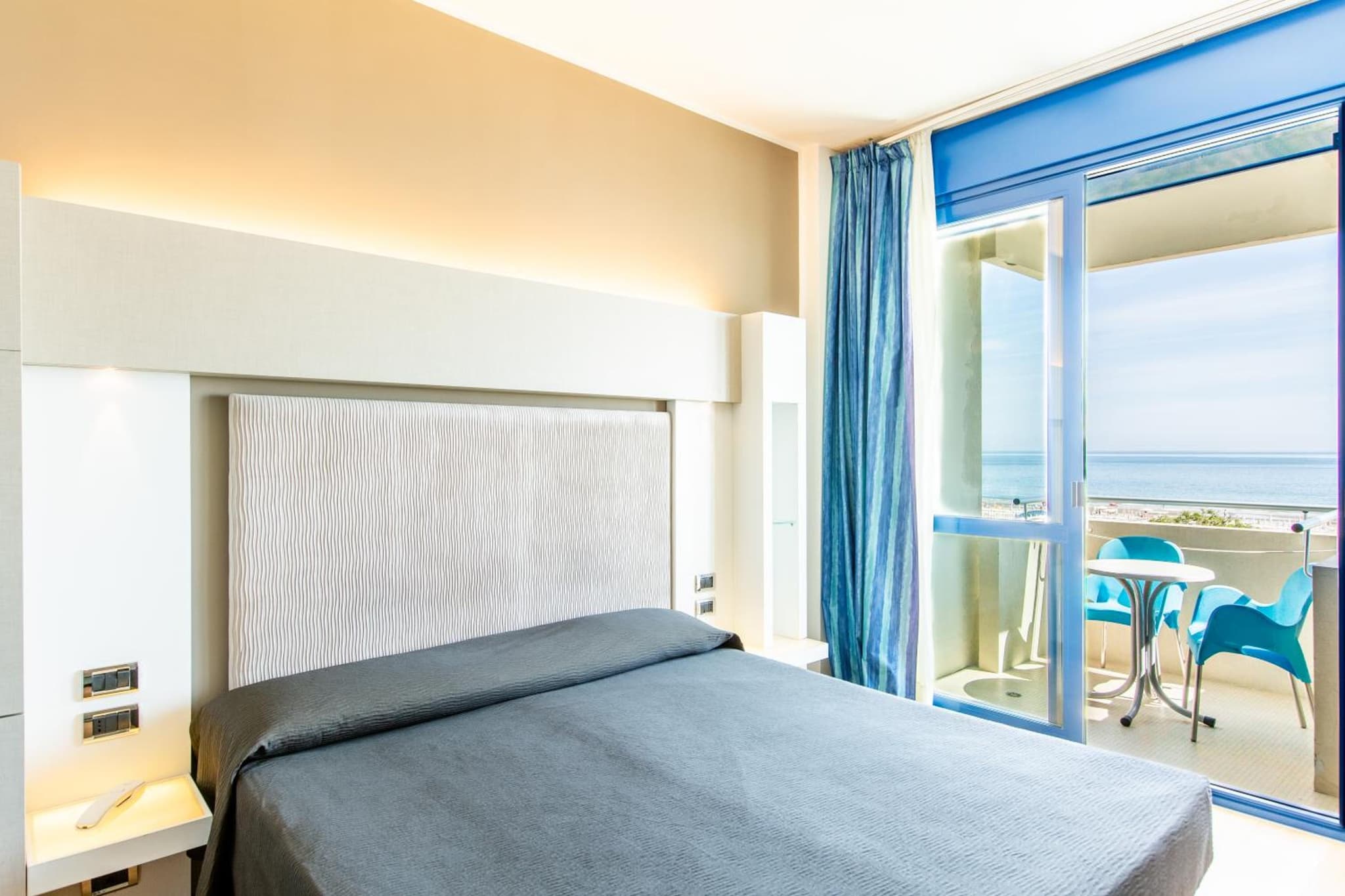 Hotel Baltic Riccione-Fronte Mare photo 4