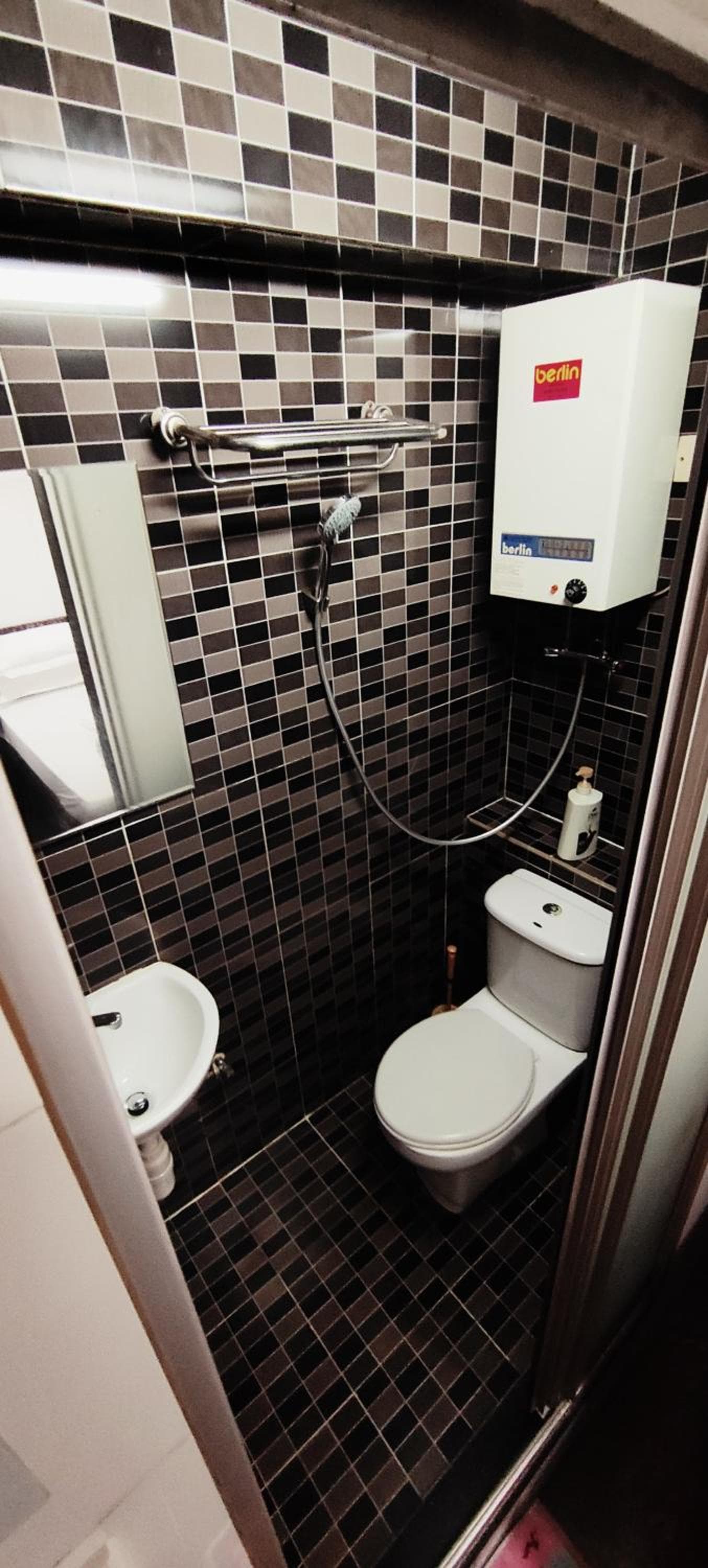 Four Seasons Hostel photo 3