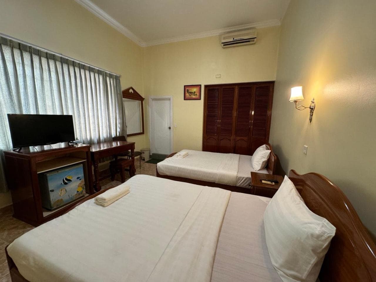 Samrongsen Hotel photo 9