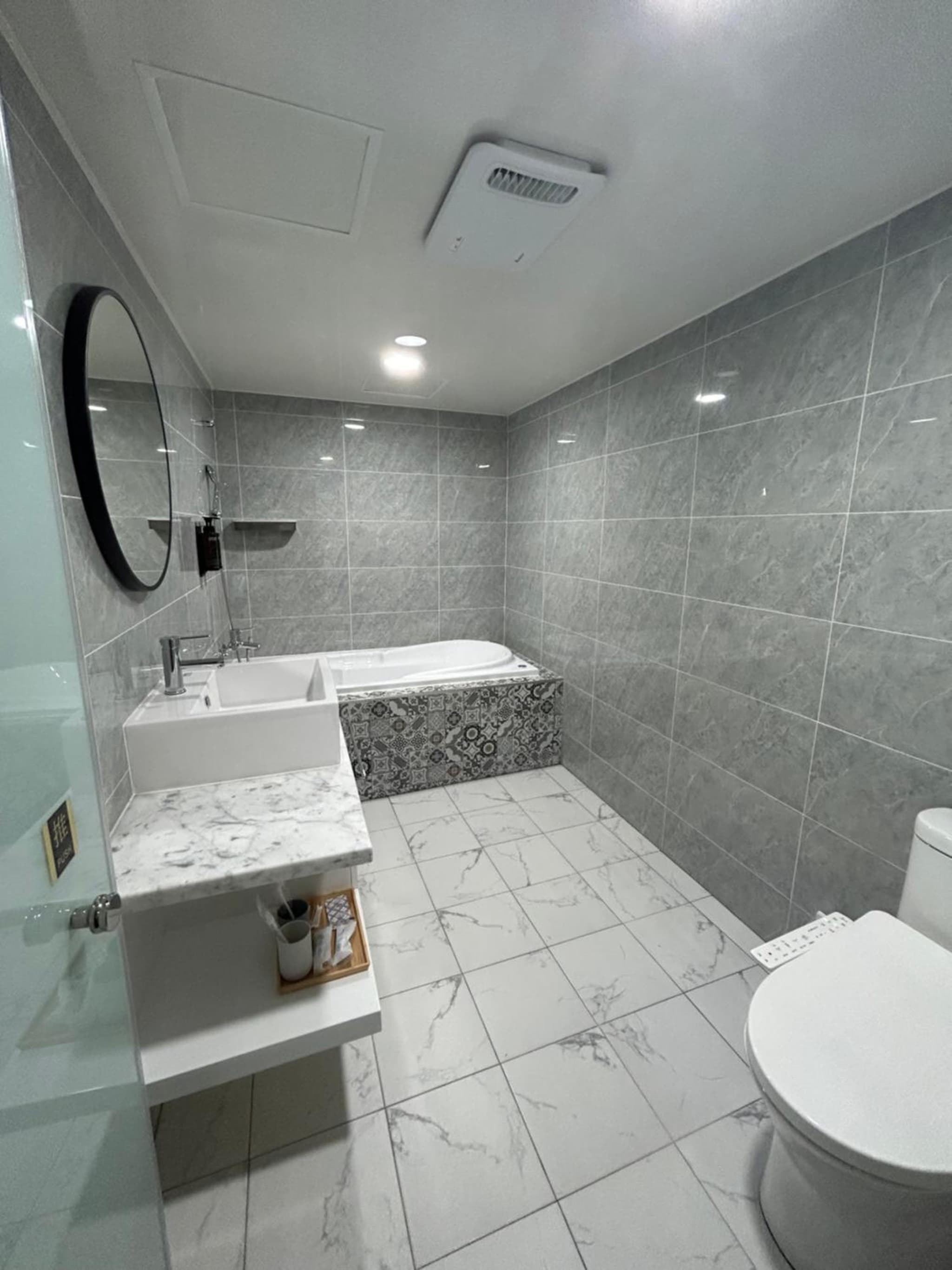 Benz Hotel photo 8