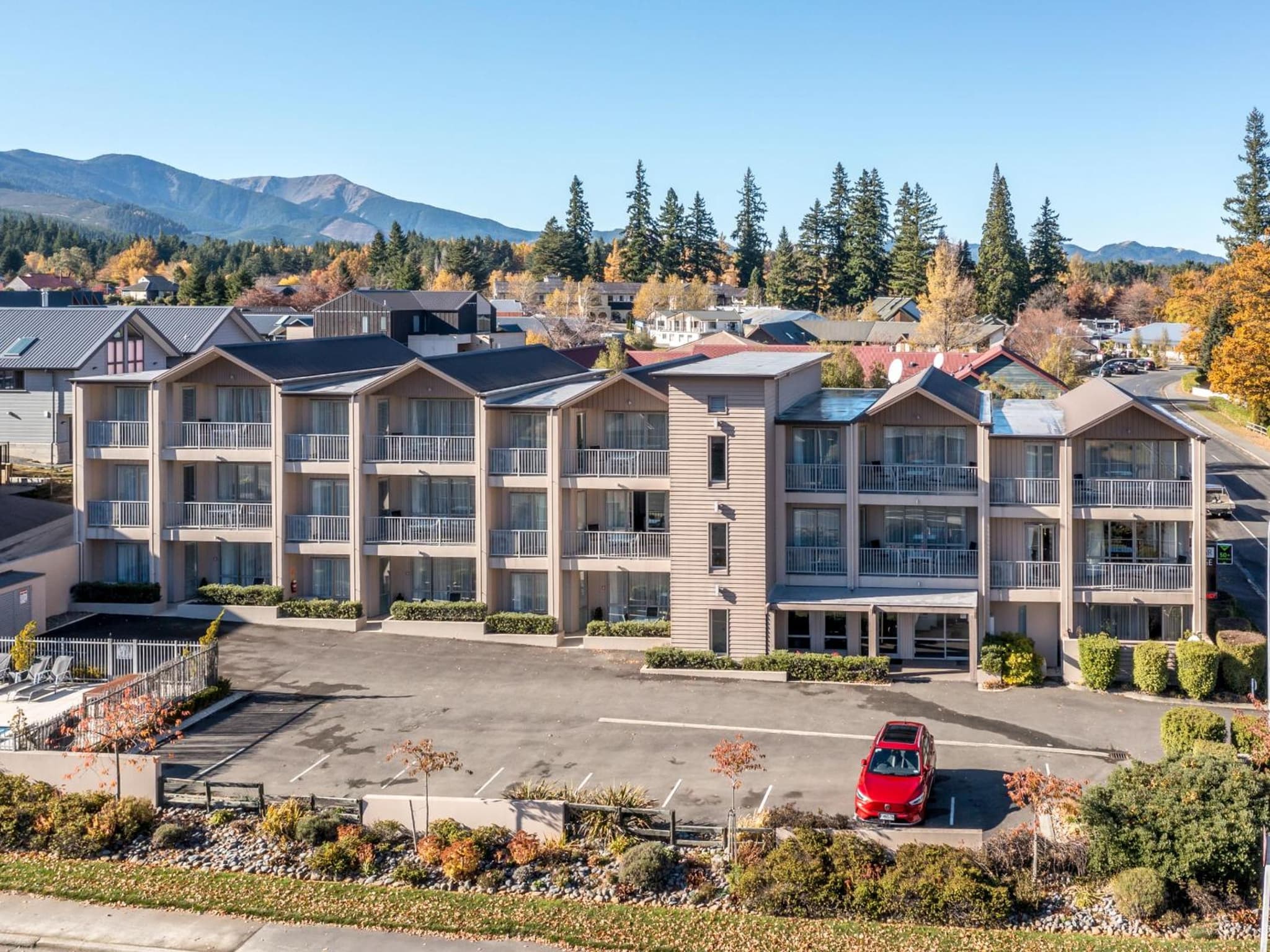 Clear Ridge Apartments
