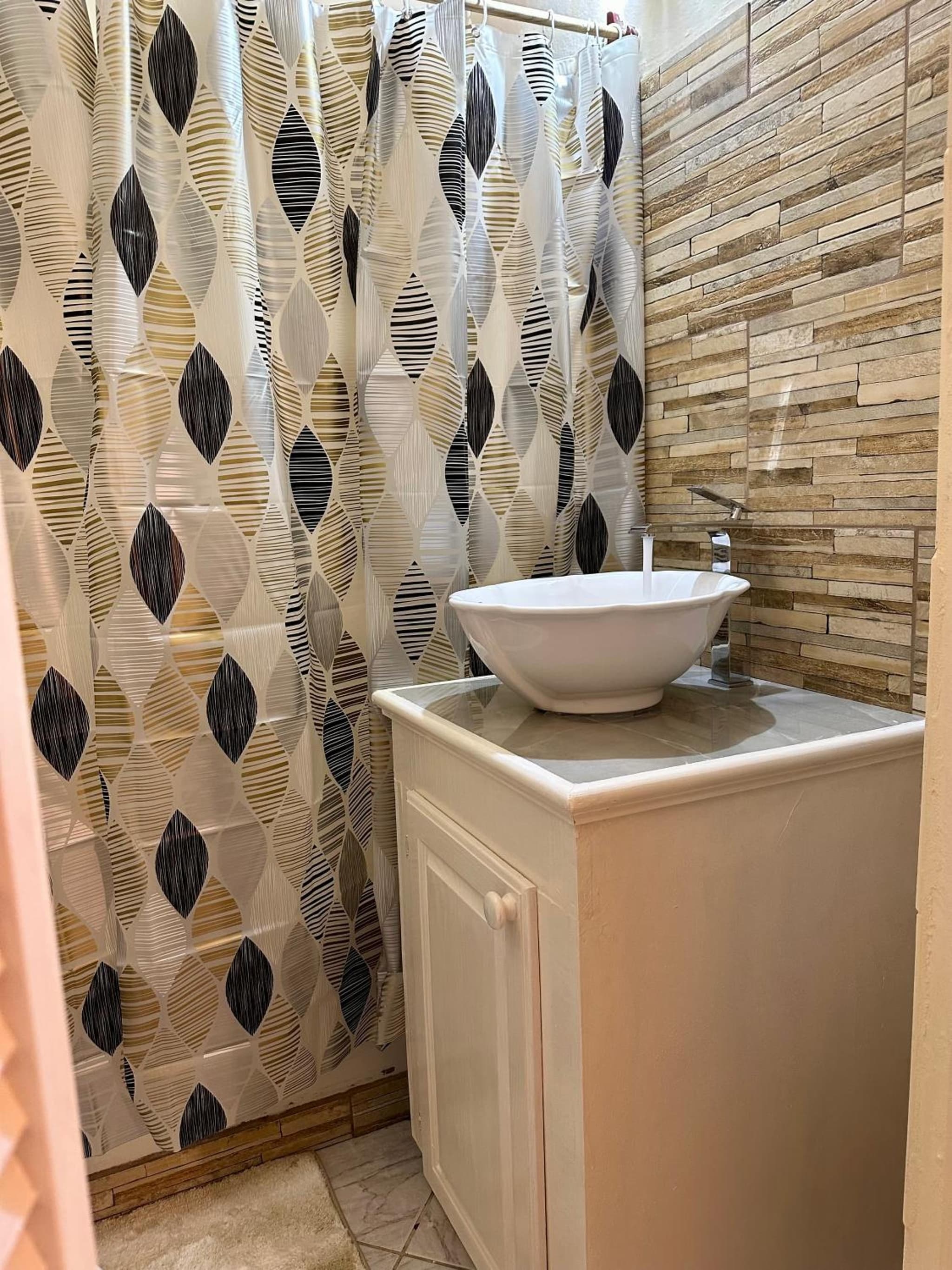 Castle Berry Apartments photo 4