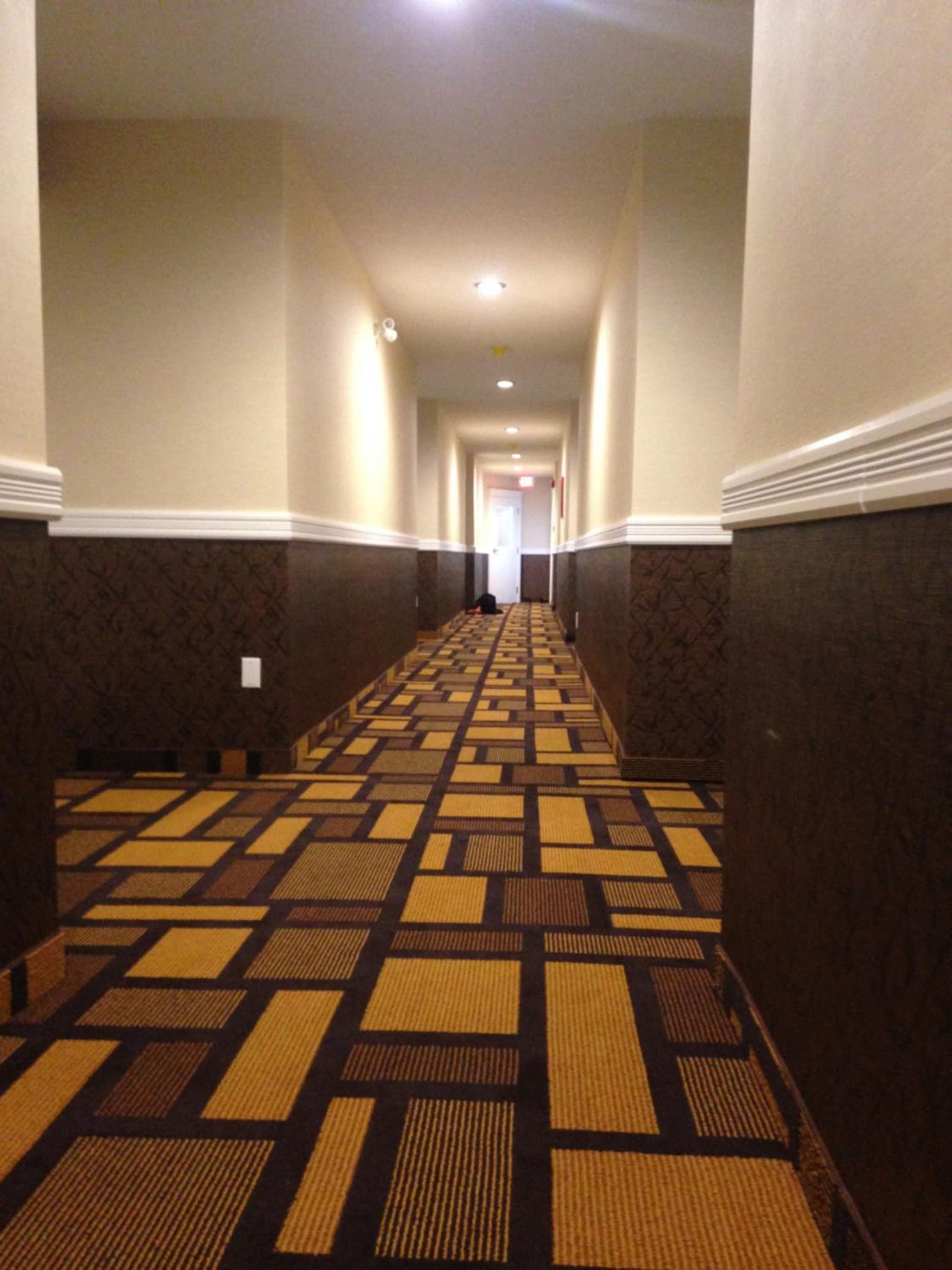 Days Inn by Wyndham Sylvan Lake photo 5
