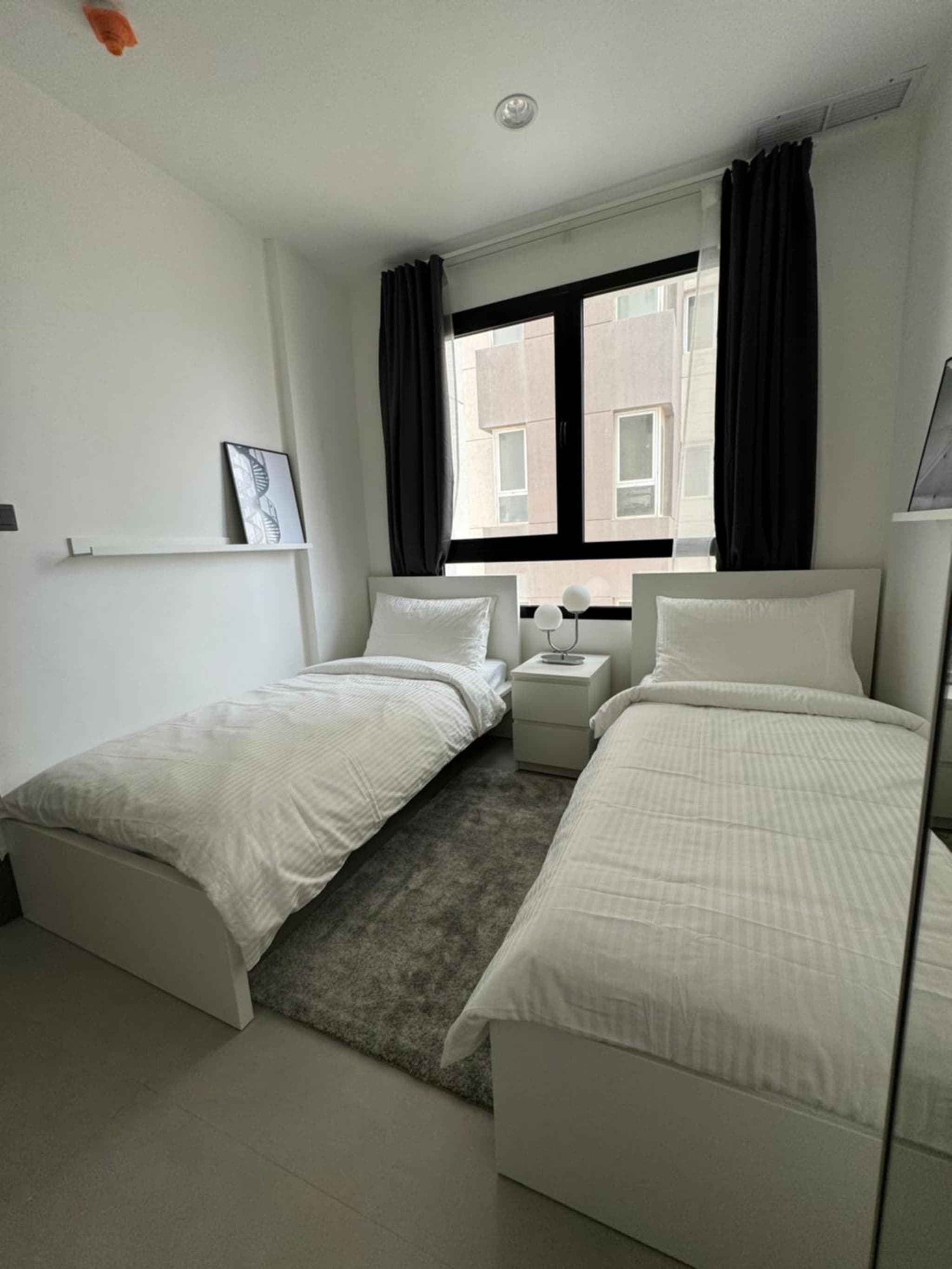 48 residence photo 2