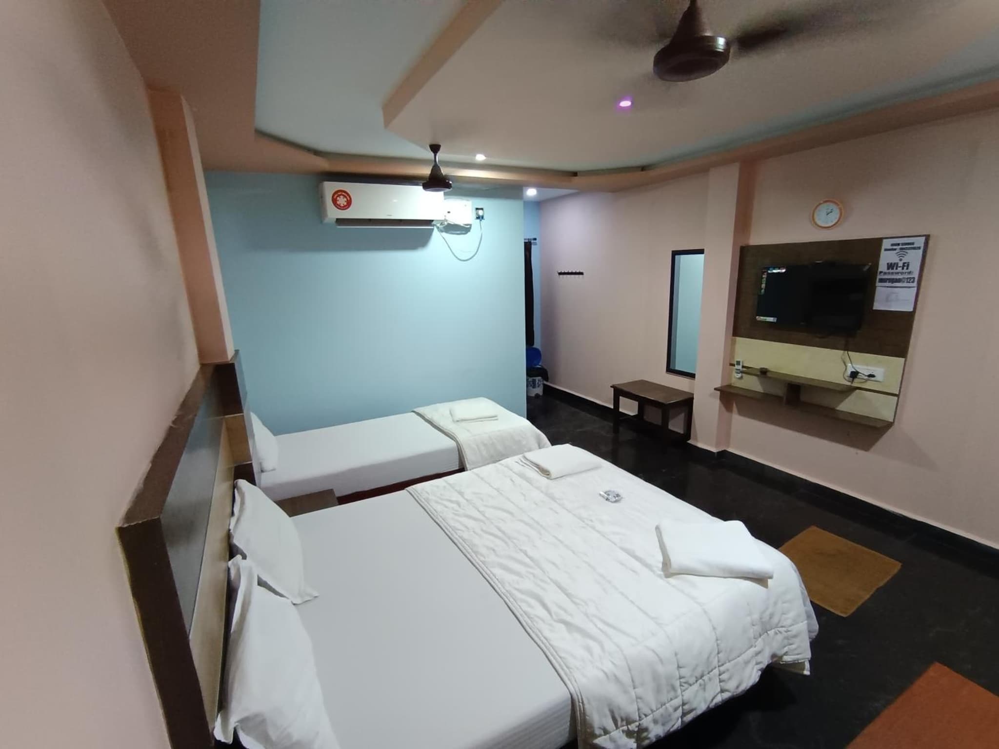 Sri Murugan Beach Paradise Hotel photo 3
