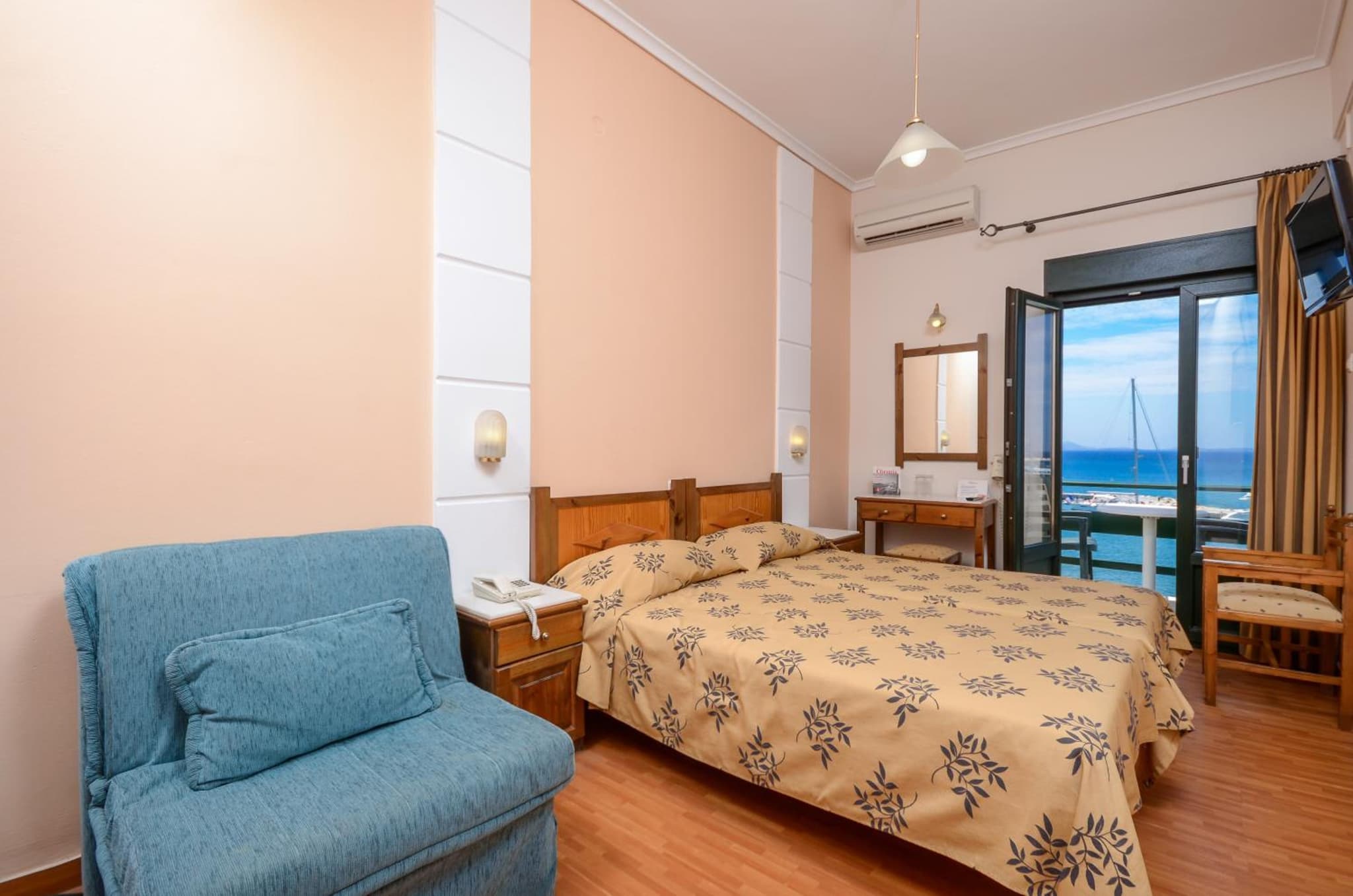 Hotel Coronis photo 7