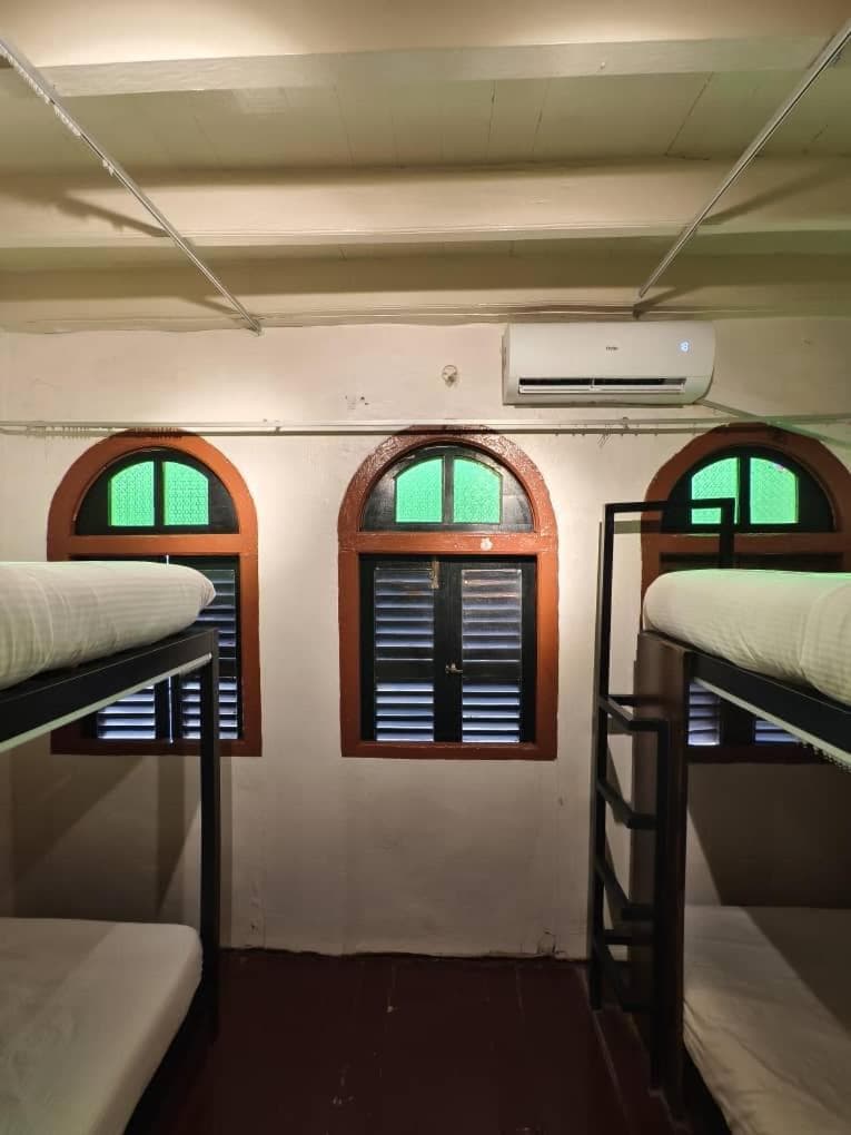 Red Inn Court photo 9