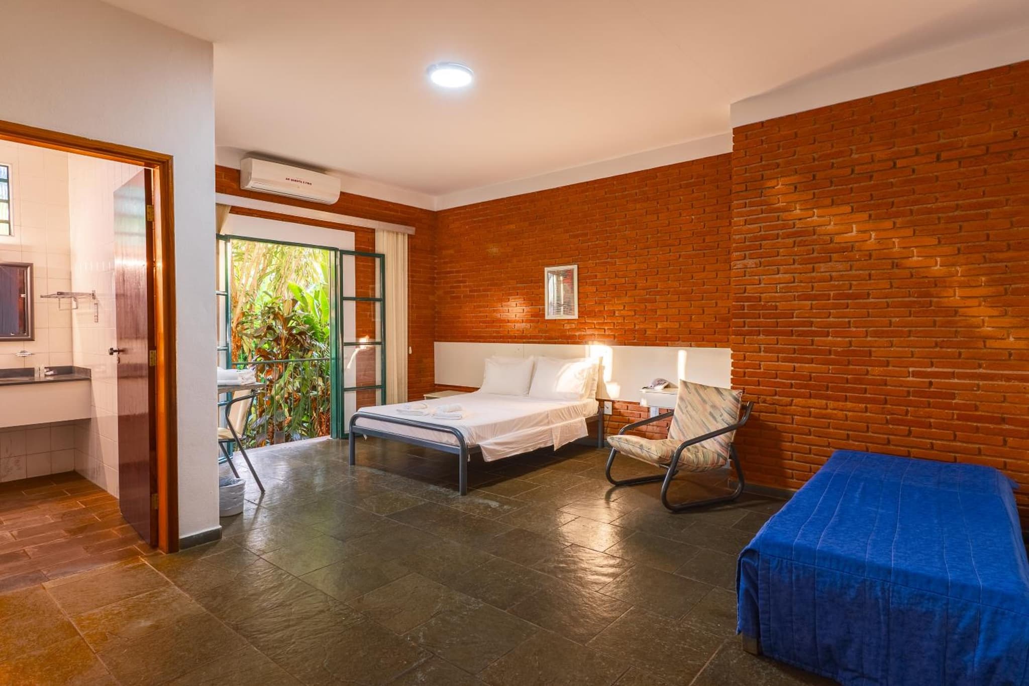 Grinbergs Village Hotel photo 8