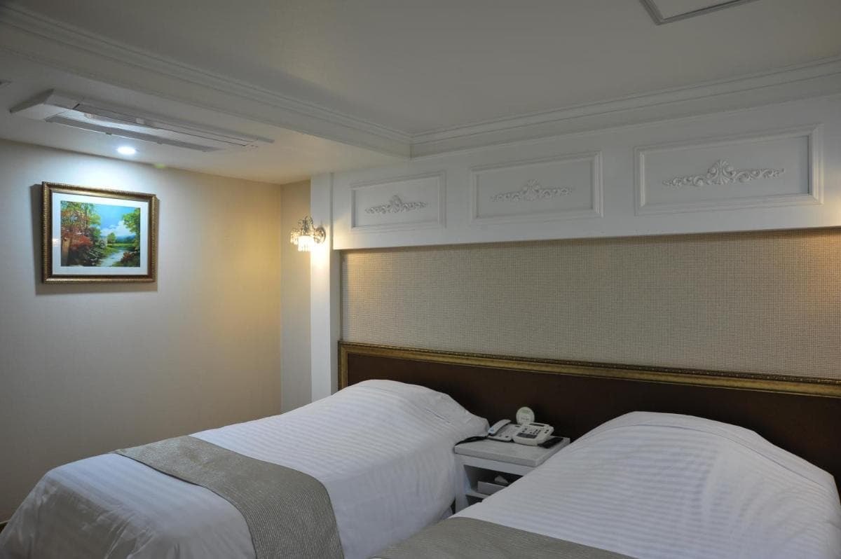 Palace Hotel Gwangju photo 4
