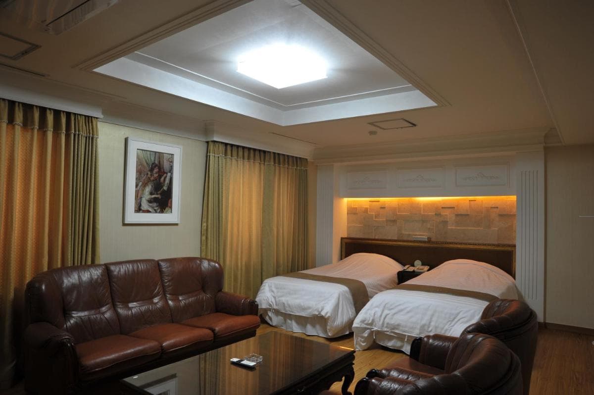 Palace Hotel Gwangju photo 3