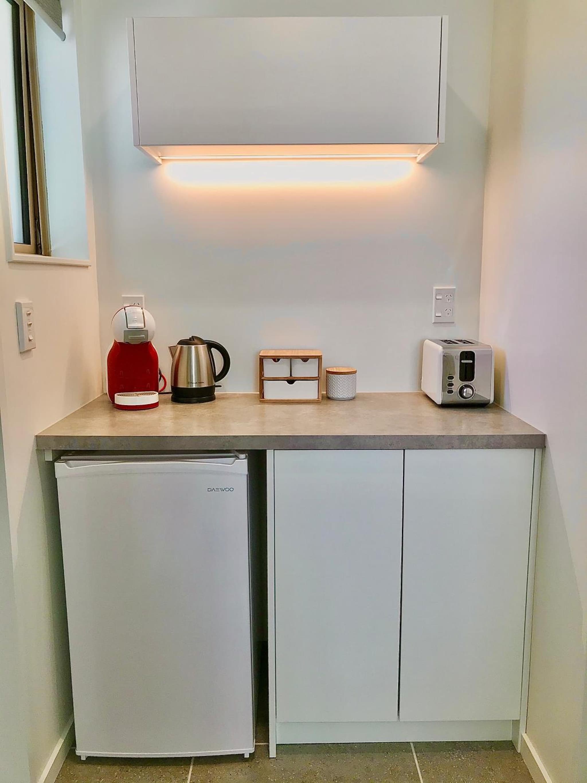 Studio 12 - Stylish, Self Contained and Private photo 6
