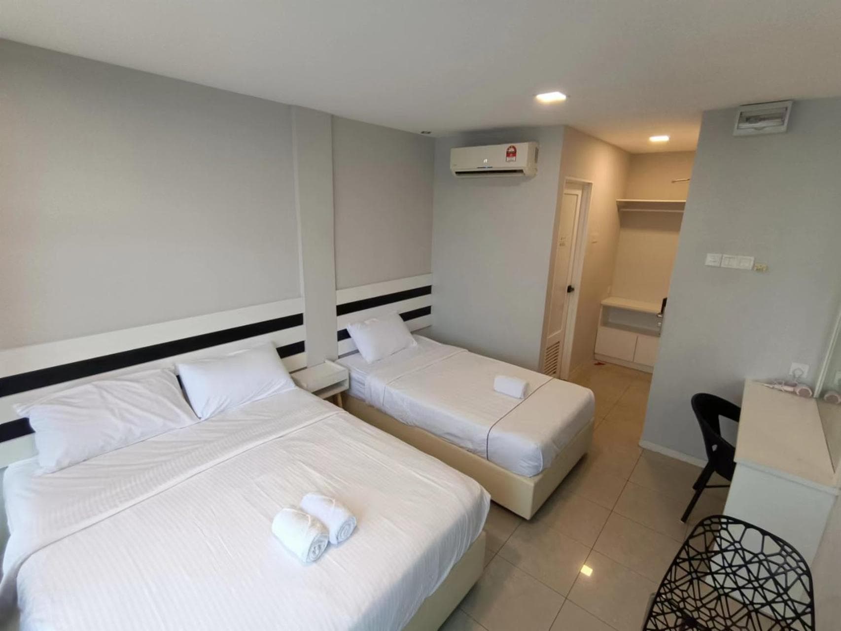 LEA GUEST HOUSE & CAFE Lukut photo 2
