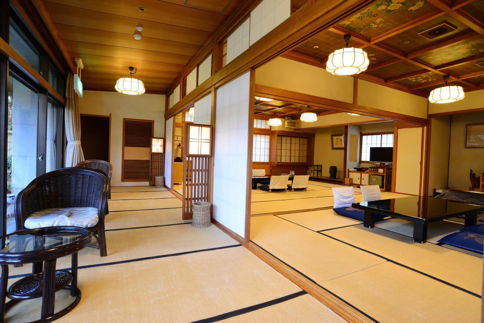 Iwakuni Kokusai Kanko Hotel photo 2