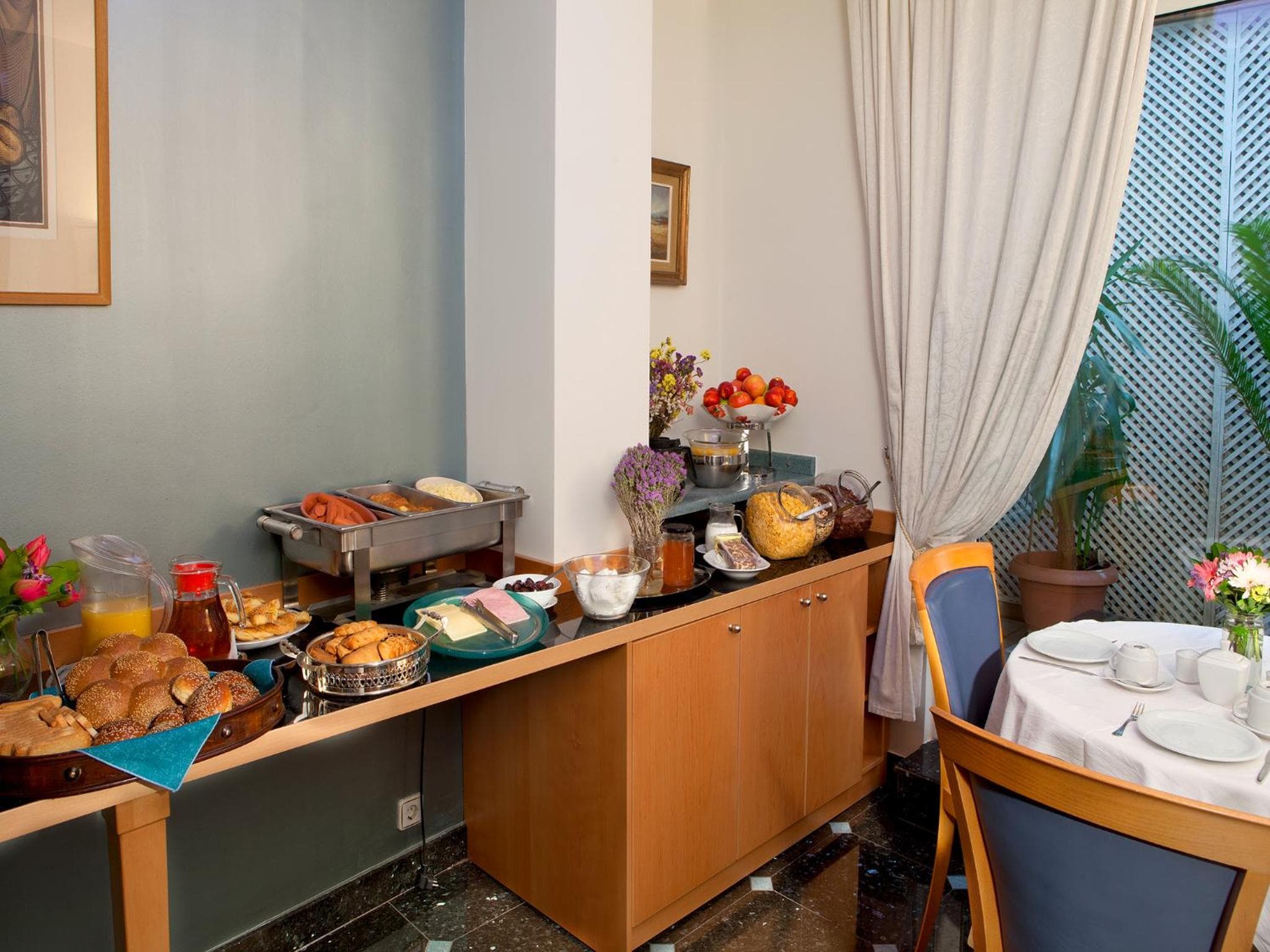 Athos Hotel photo 4