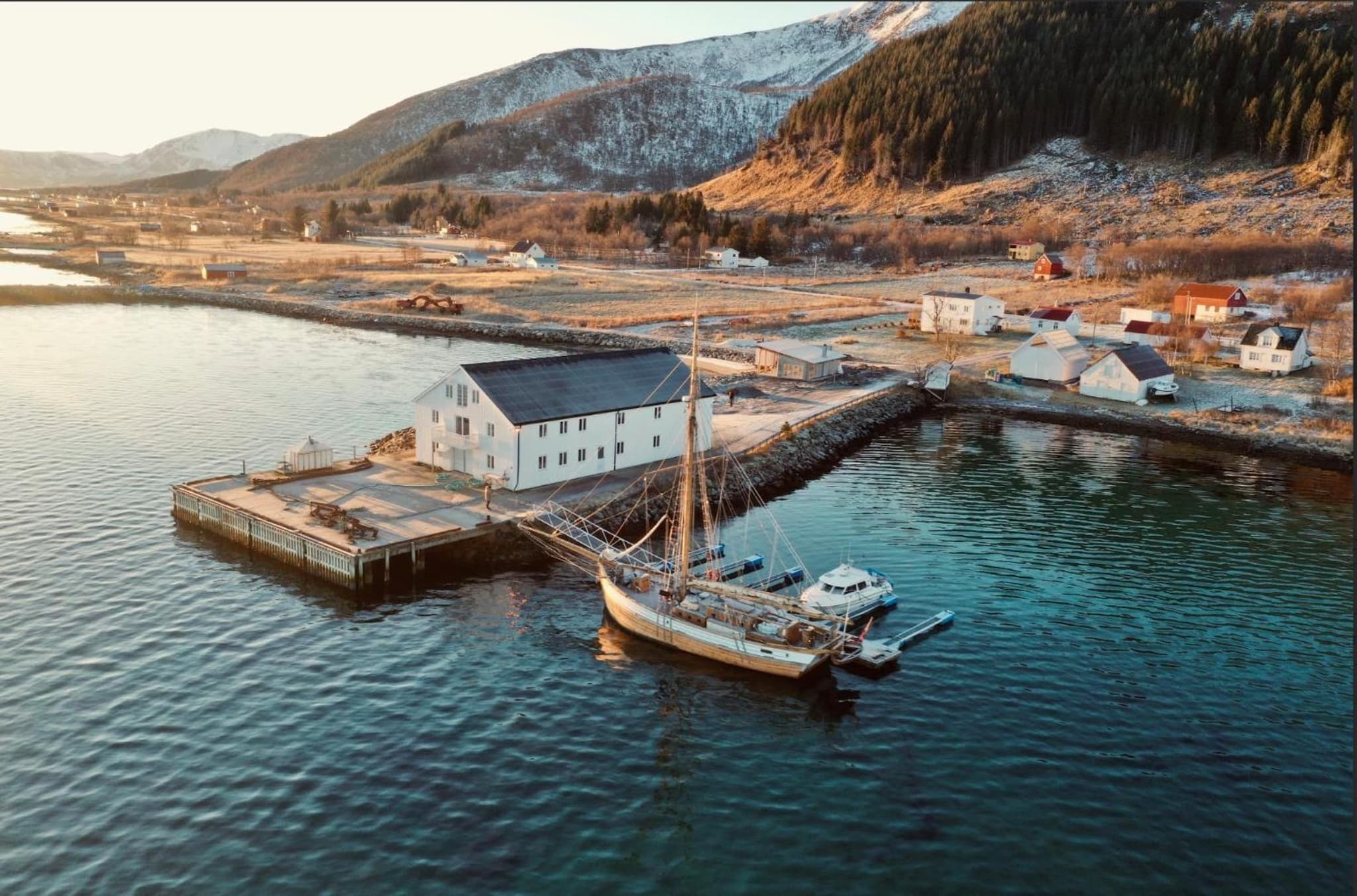 Arctic Ocean Lodge