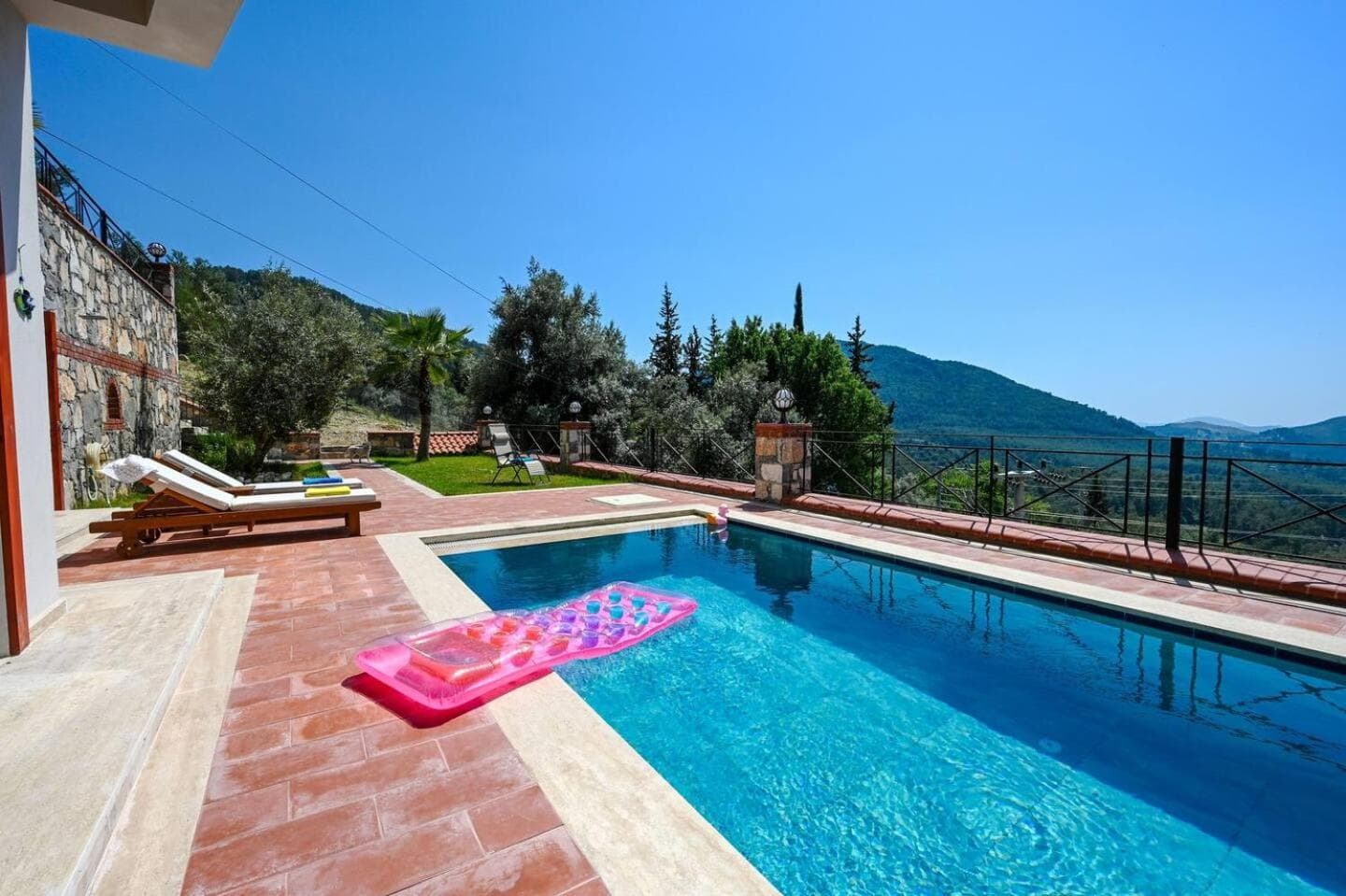 Olive Vista photo 6