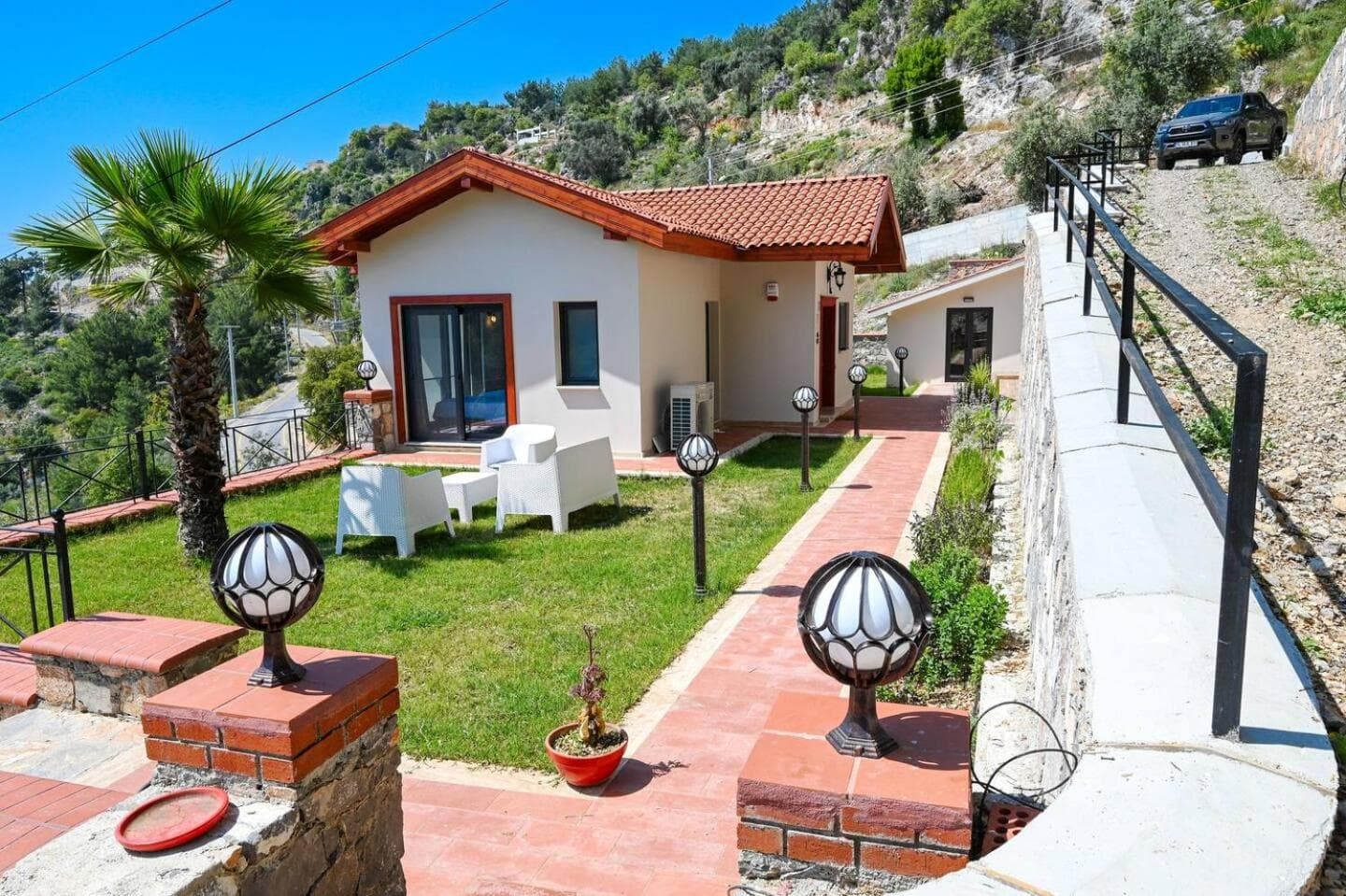 Olive Vista photo 2