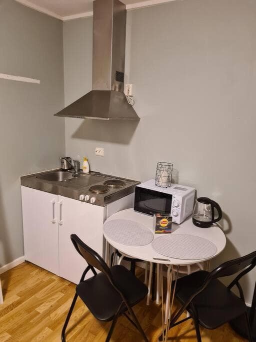Small studio appartment photo 2