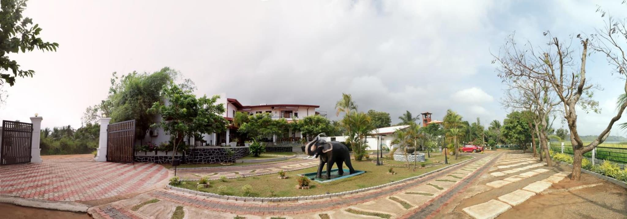 Nilambara Lake View photo 4