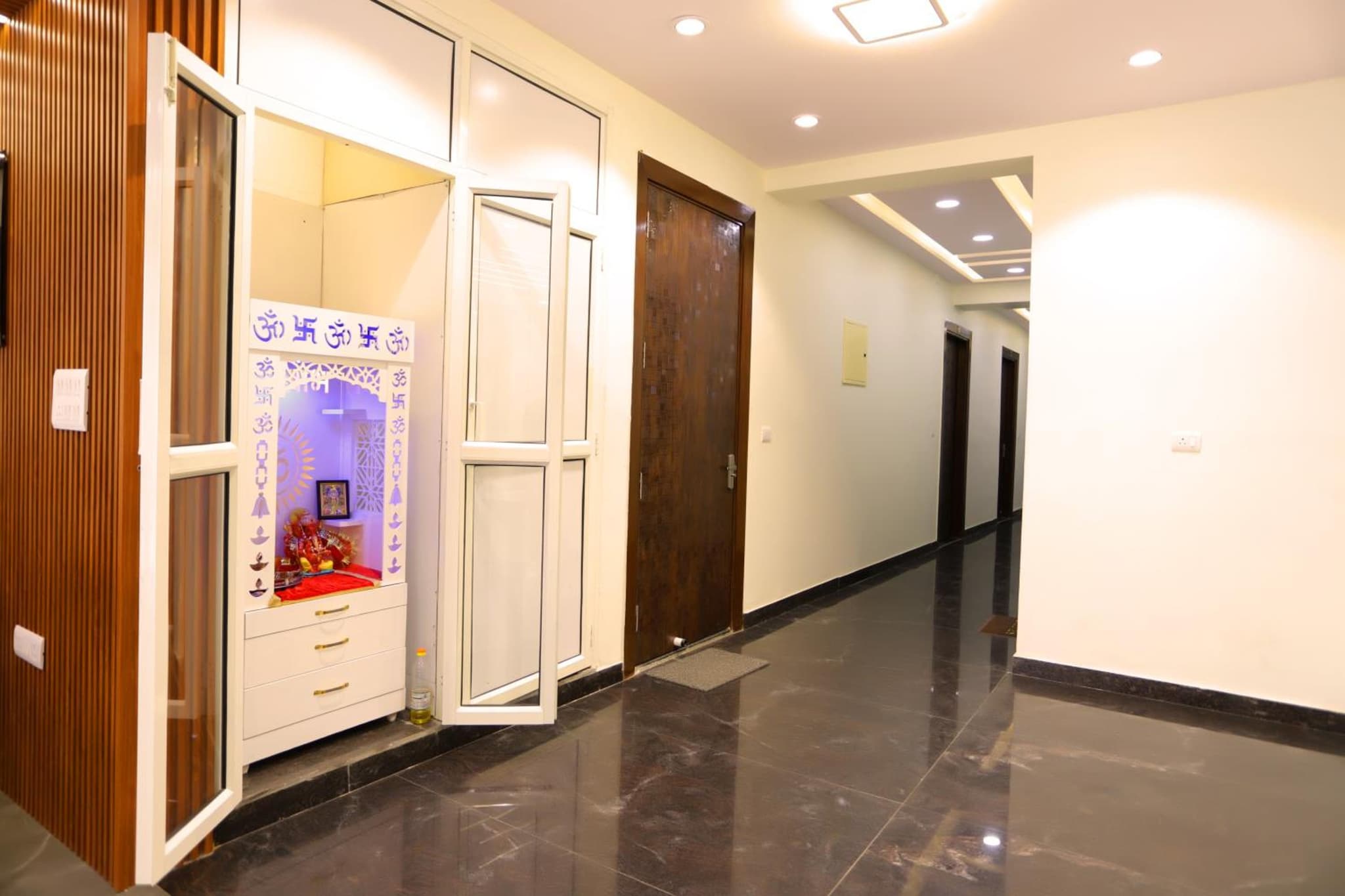 THE ROYAL VILLA - Noida Sector 70 photo 6