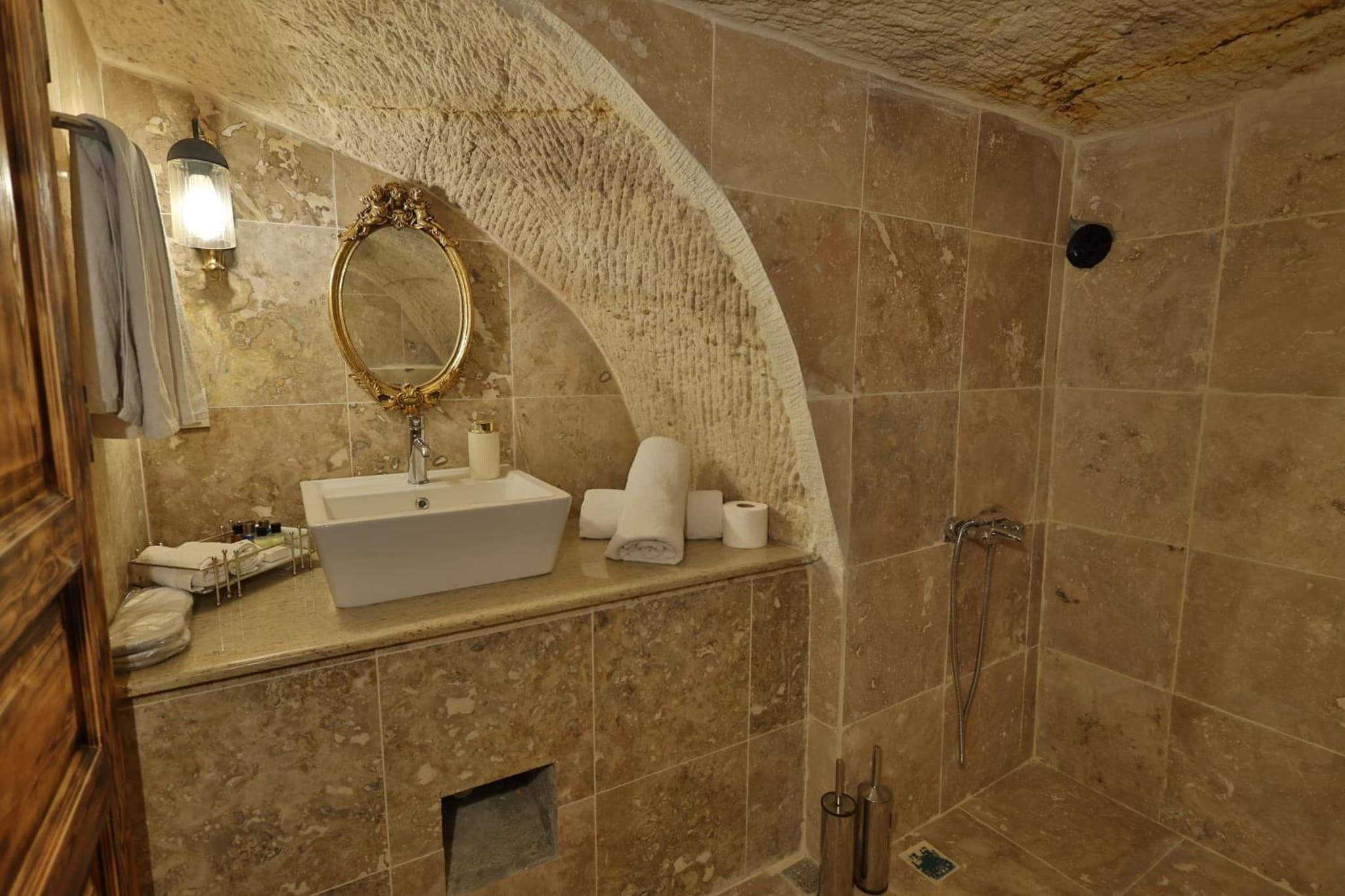 Demisos Cave Hotel photo 4
