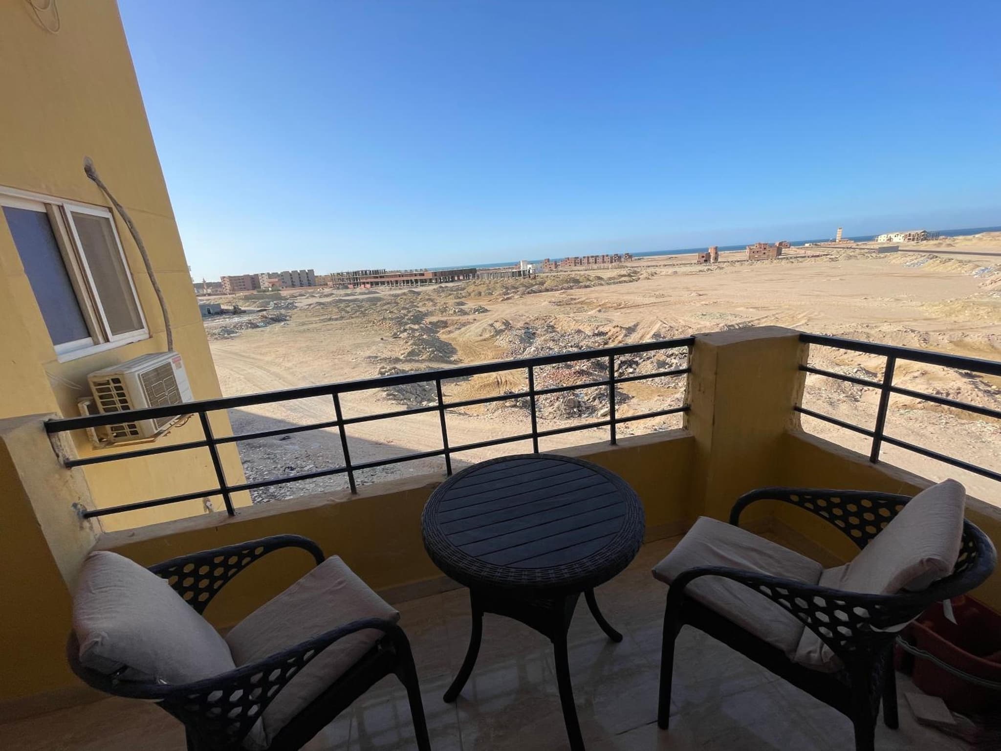 Wavesong Whispers flat where you can enjoy seaview with the best price and enjoy speedy wifi for forigners only ممنوع المصريين photo 7