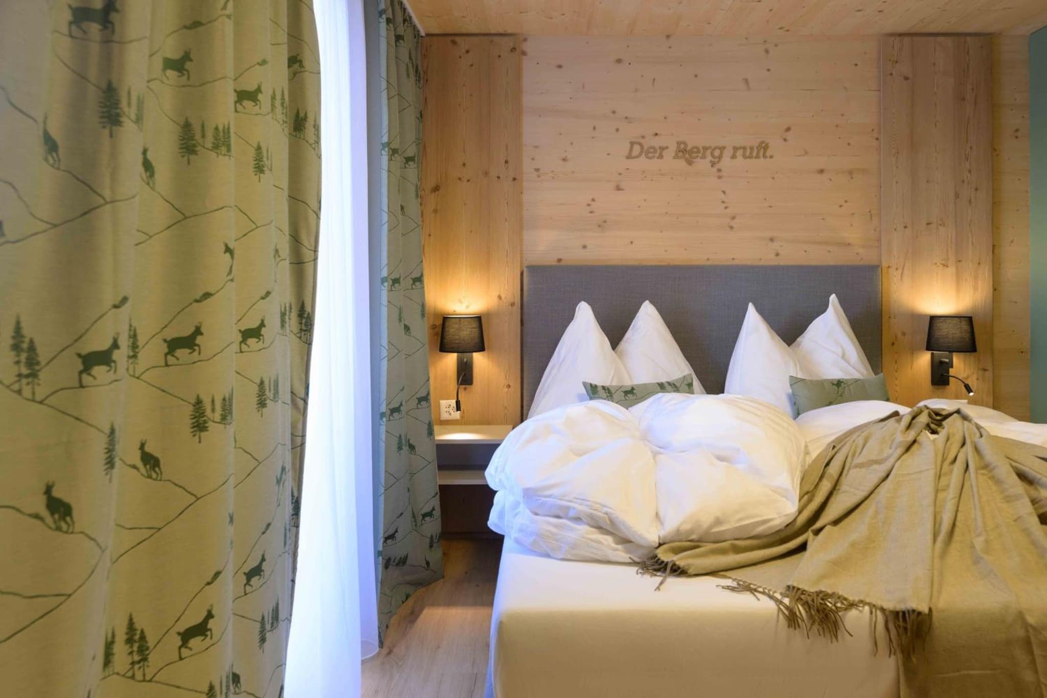 Alphotel Biel-Kinzig - Access by Cable Car only! photo 8
