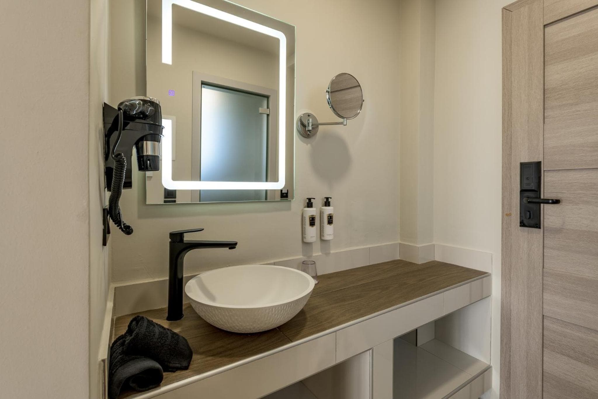 Nikon Boutique Hotel photo 7