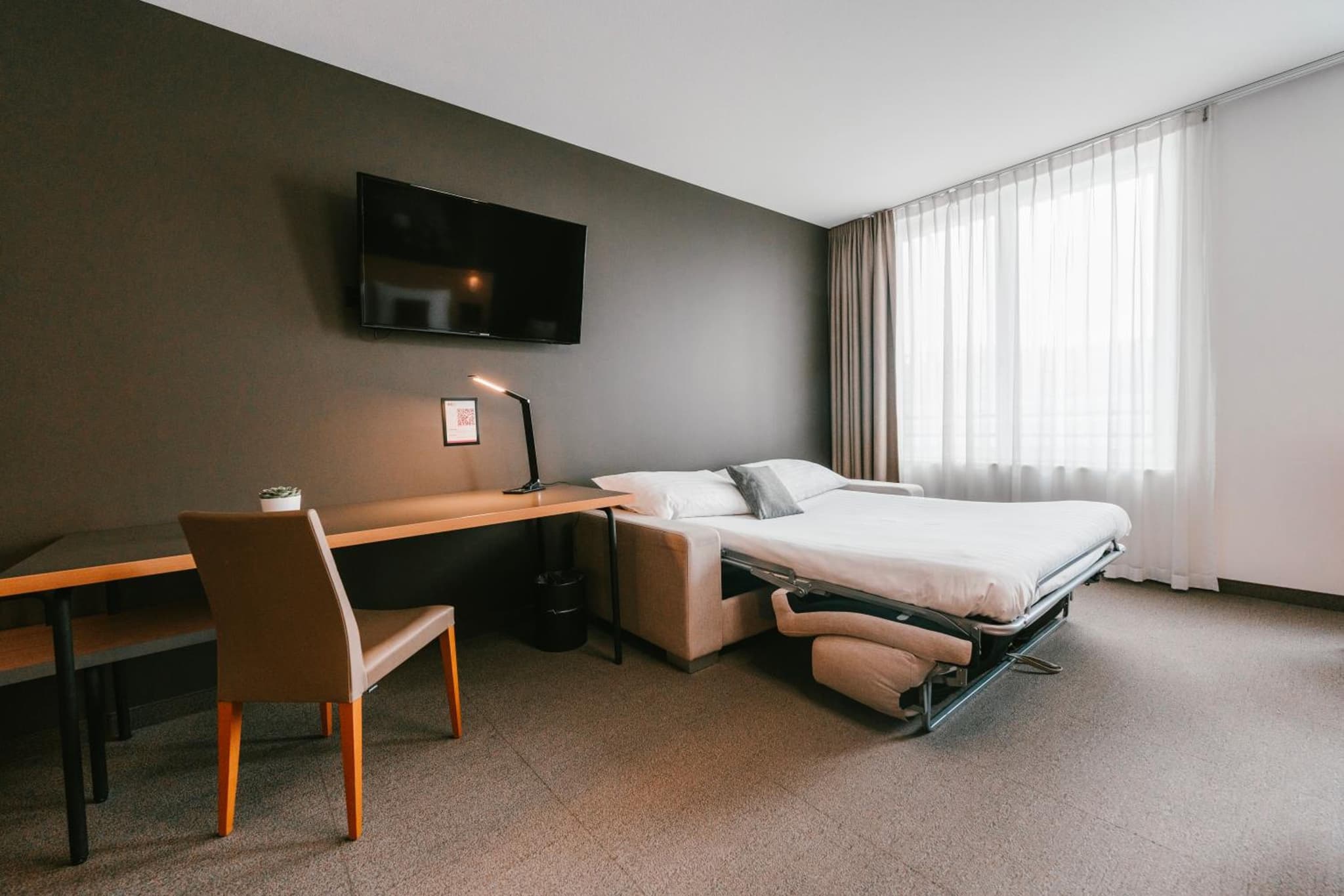 SwissTech Hotel photo 7