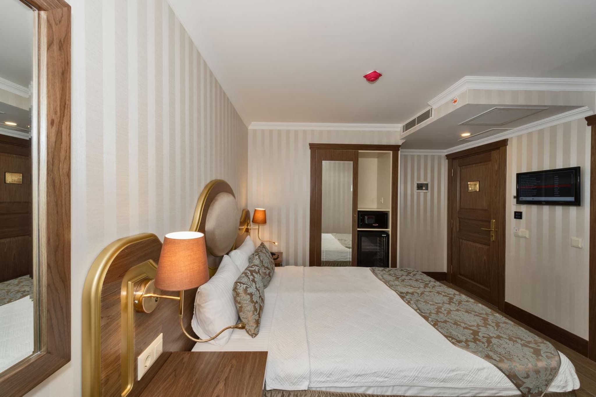 The Central Hotel photo 5