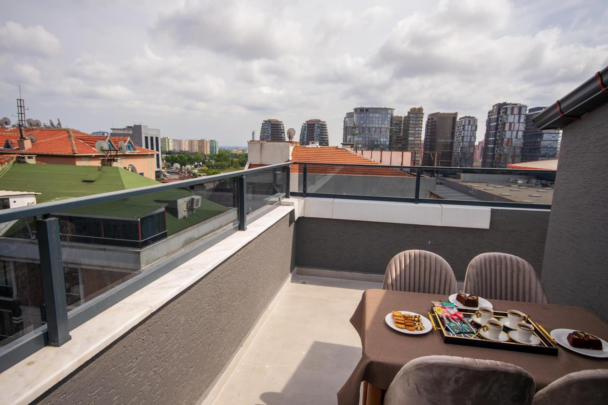 Luxury Life Suites photo 5