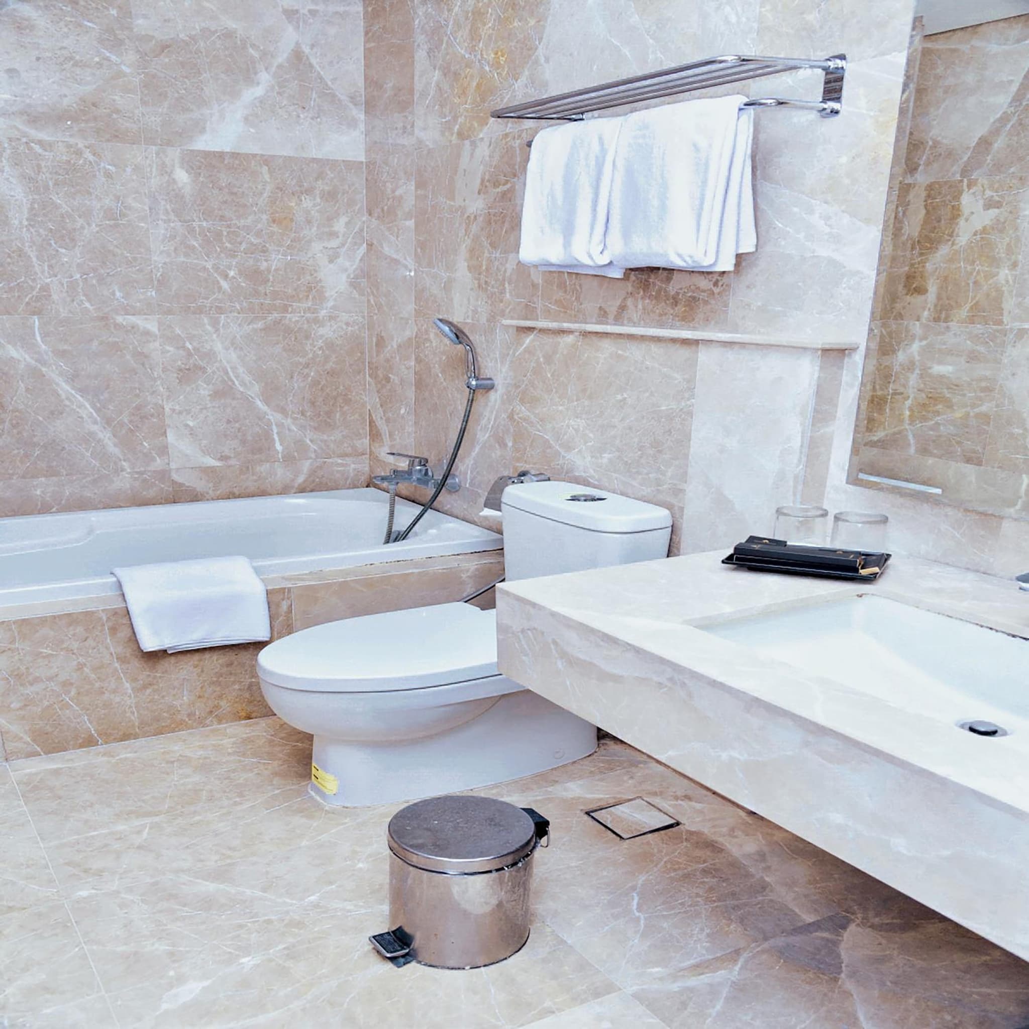 Azana Suites Hotel Antasari photo 3