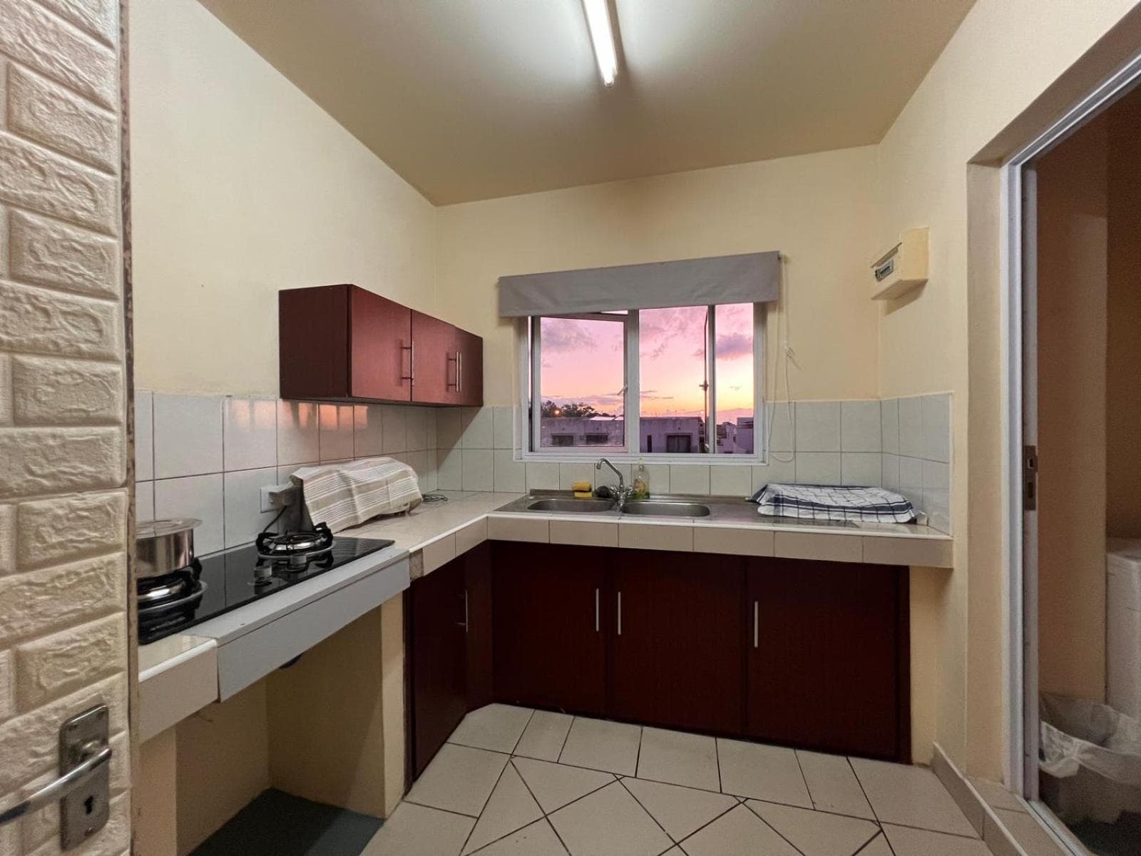 Sapphire 202 TWO ROOM APARTMENT photo 5