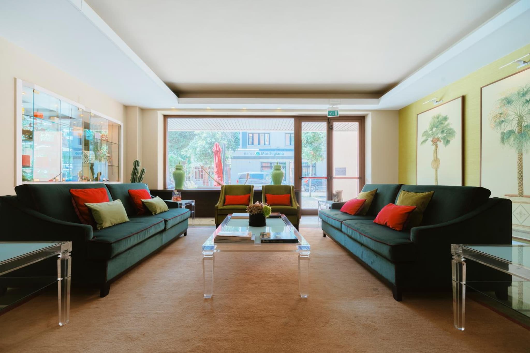 lounge