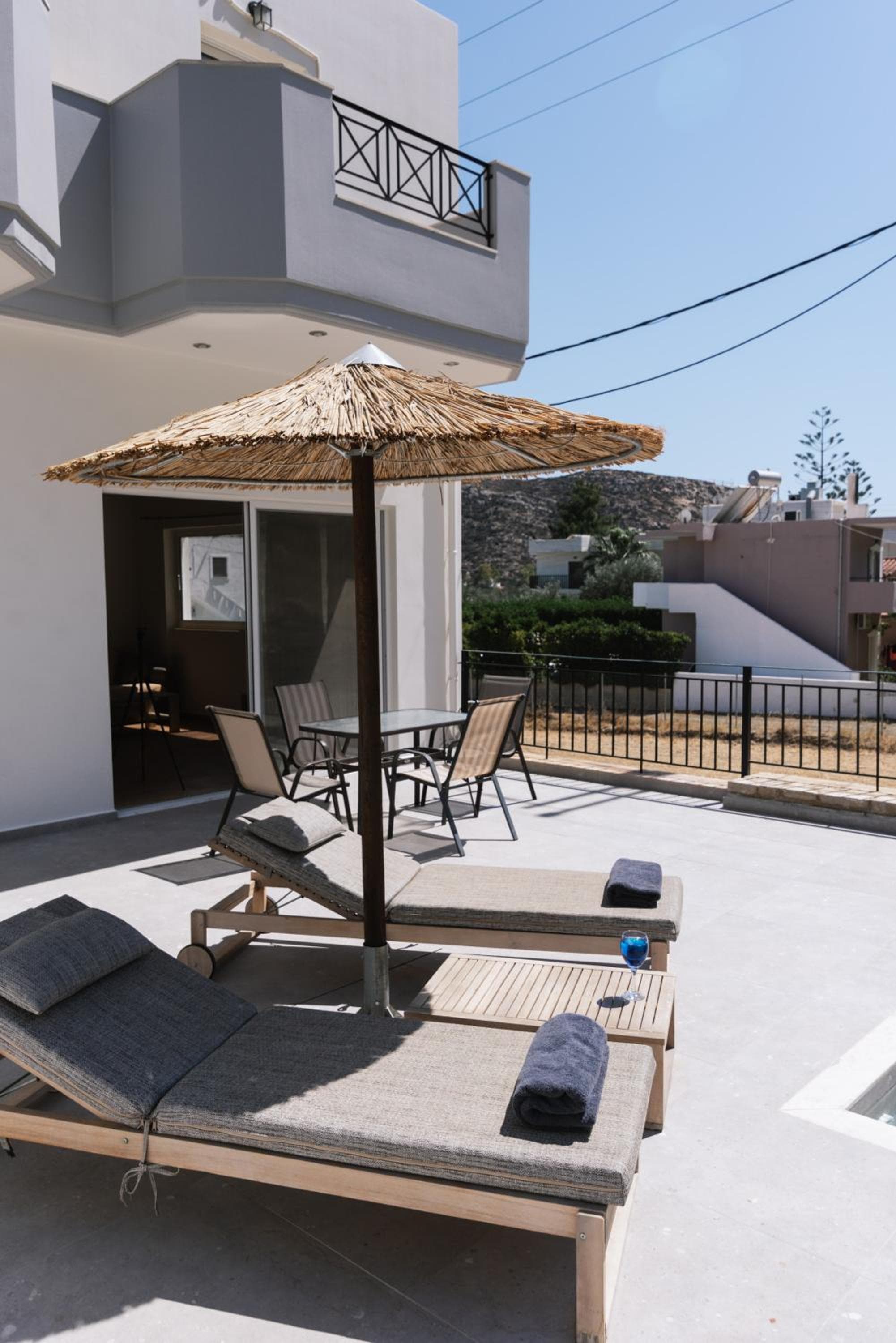Matala Bay in Style Apartments