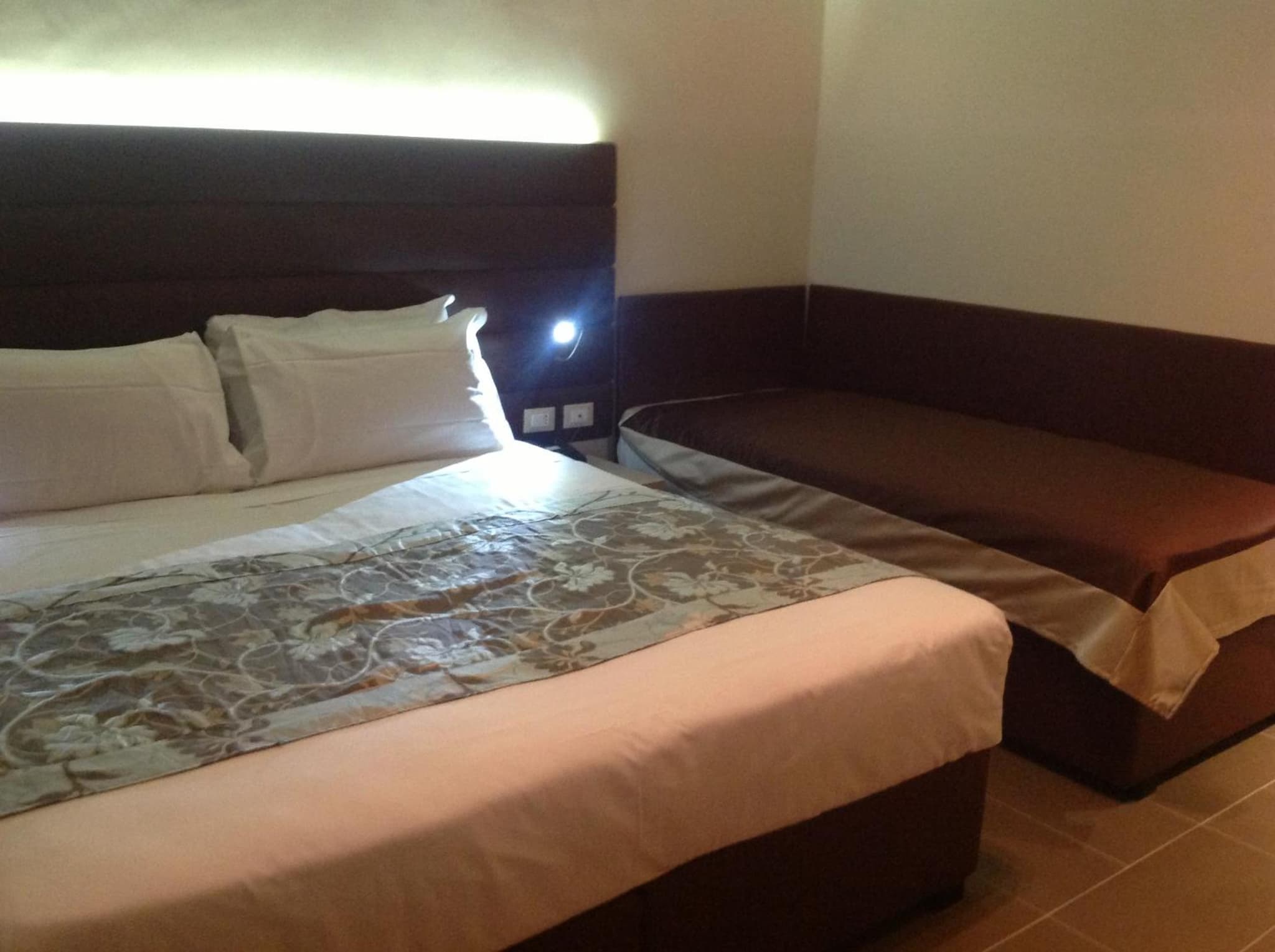 Hotel California photo 4
