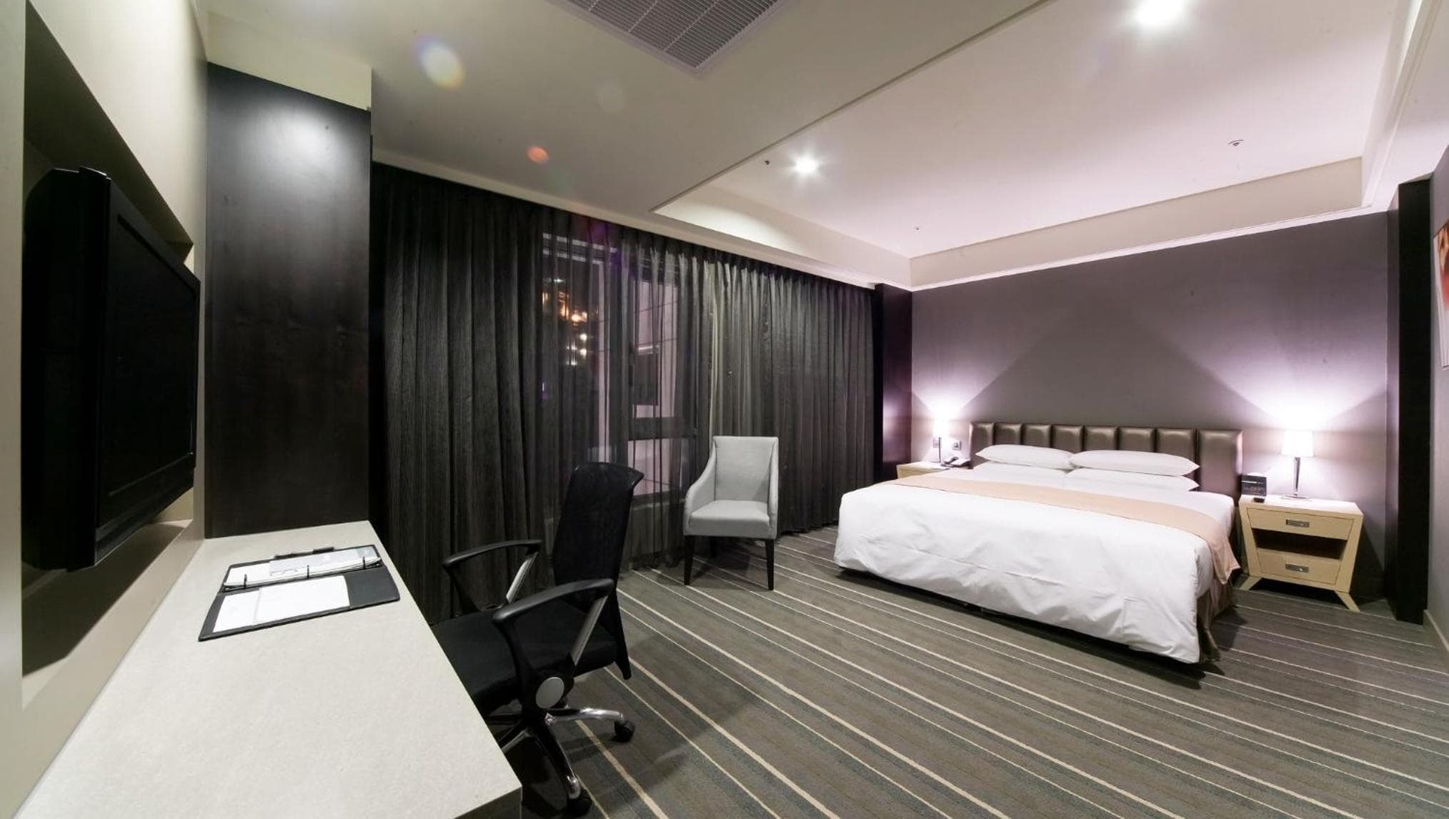 Urban Hotel33 photo 2