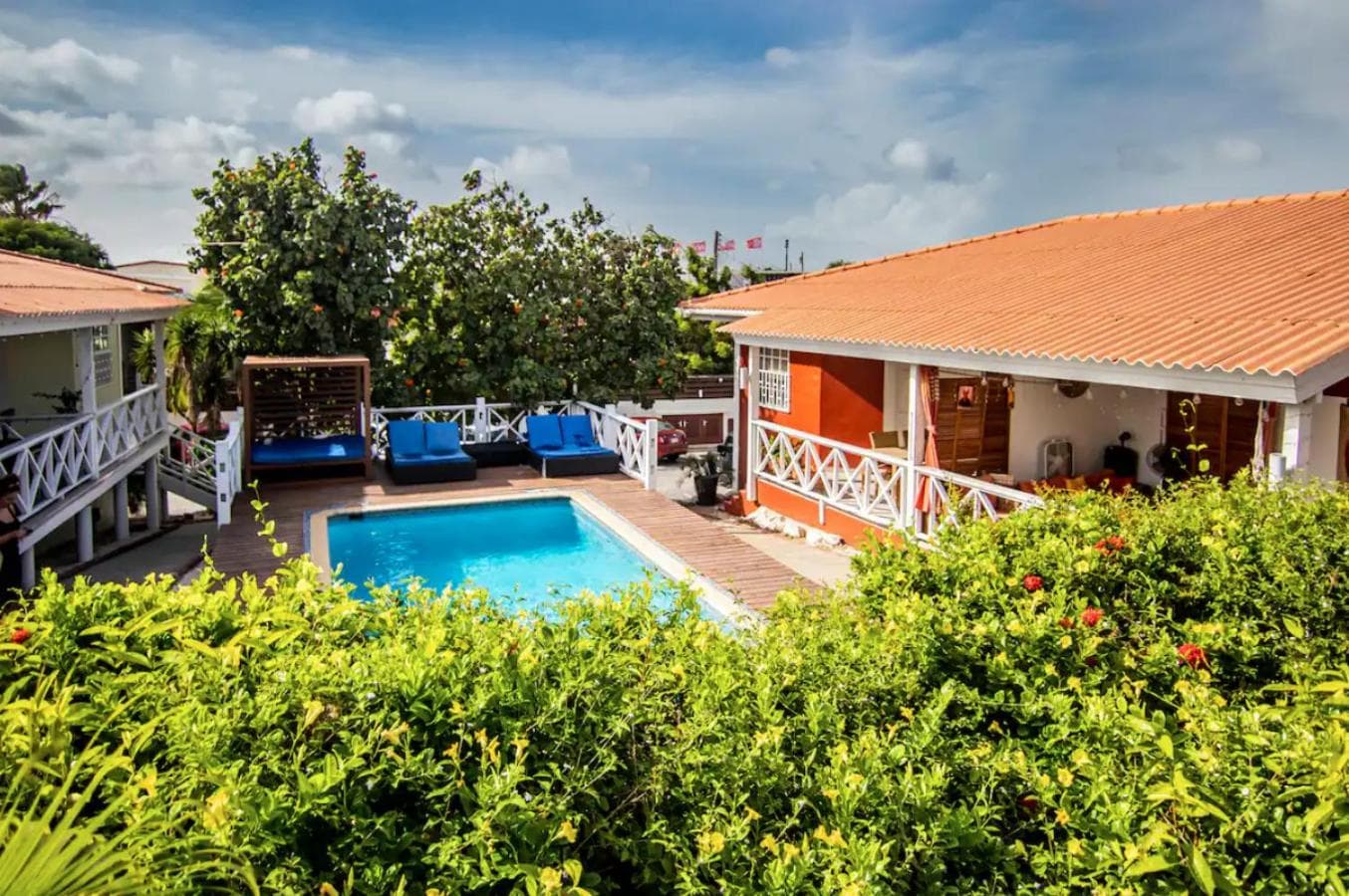 Beach Life Apartments