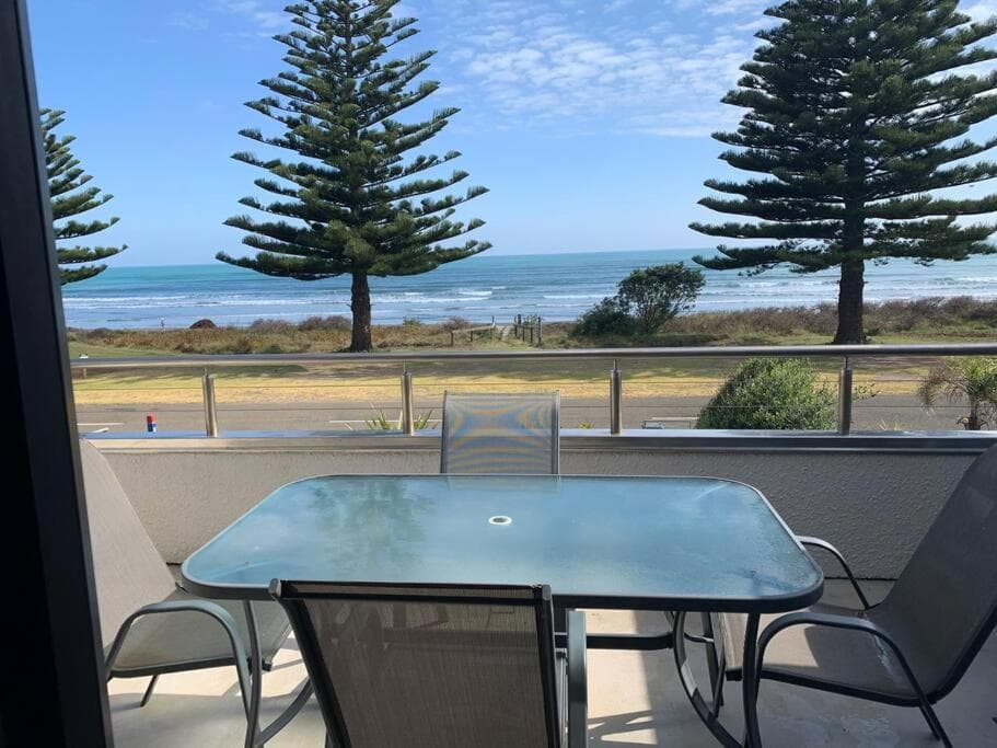 Beach Front Apartment photo 6