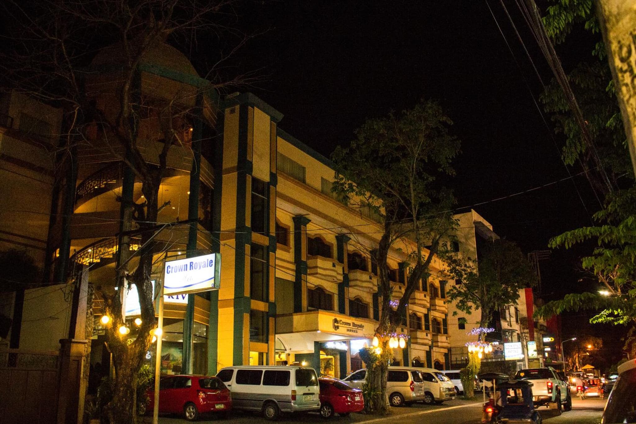 Crown Royale Hotel photo 7